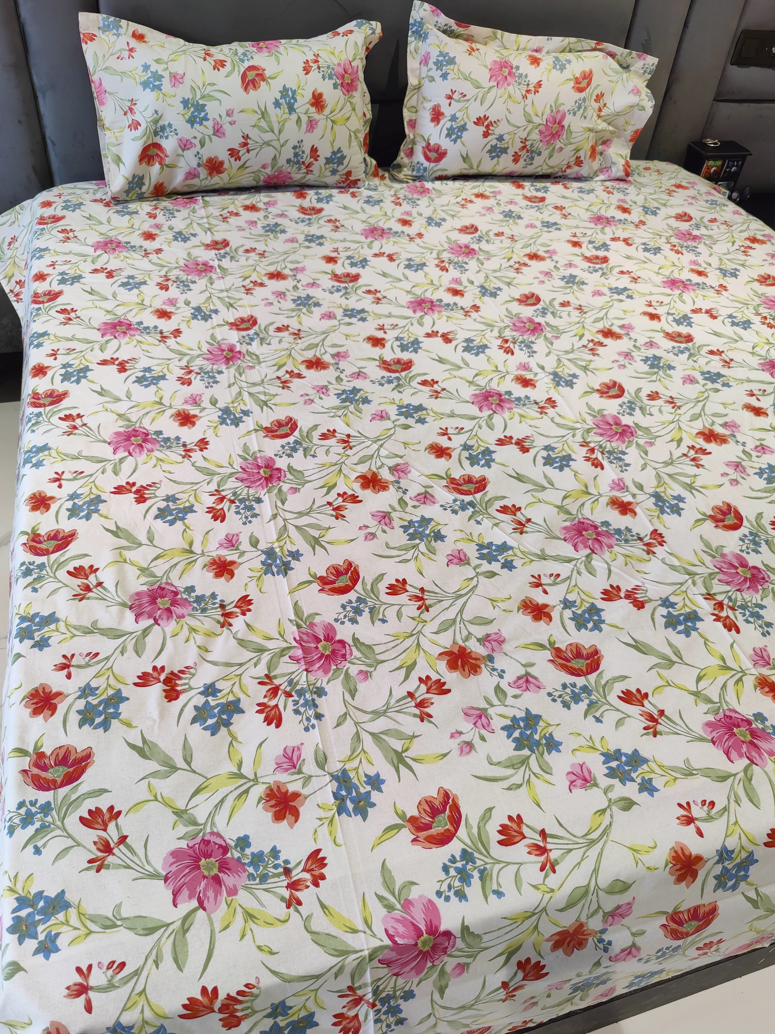 FLORAL SHALIMAR BEDSHEET WITH TWO REVERSIBLE PILLOW COVERS