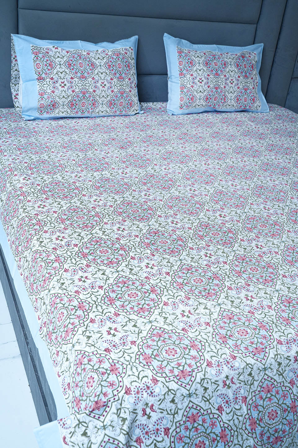DIYA HAND BLOCK PRINTED BEDSHEET WITH TWO REVERSIBLE PILLOW COVERS