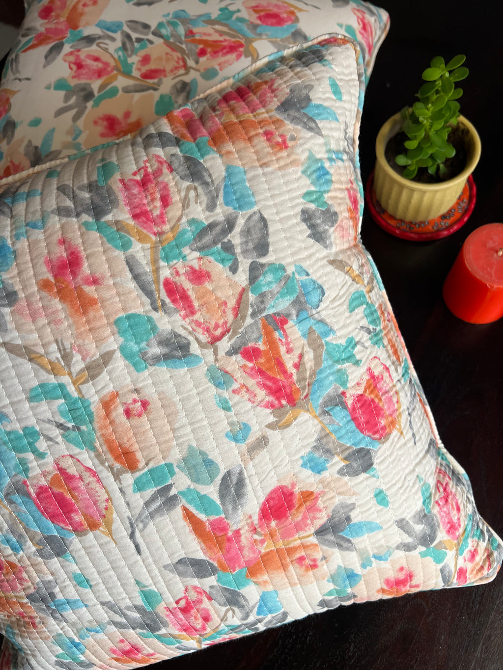 KANAK - SINGLE PIECE QUILTED 16 BY 16 INCHES CUSHION