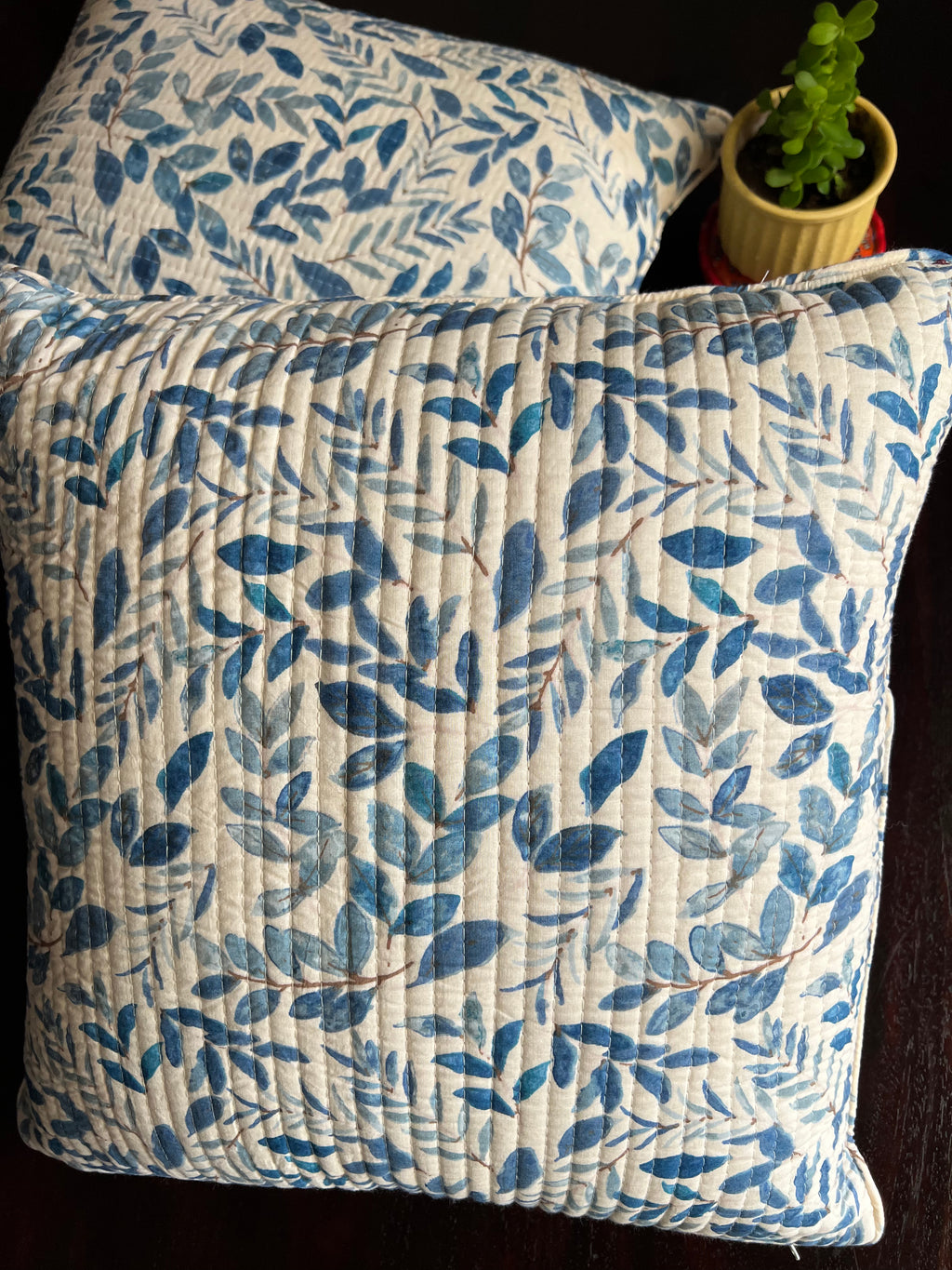 KANAK - SINGLE PIECE QUILTED 16 BY 16 INCHES CUSHION