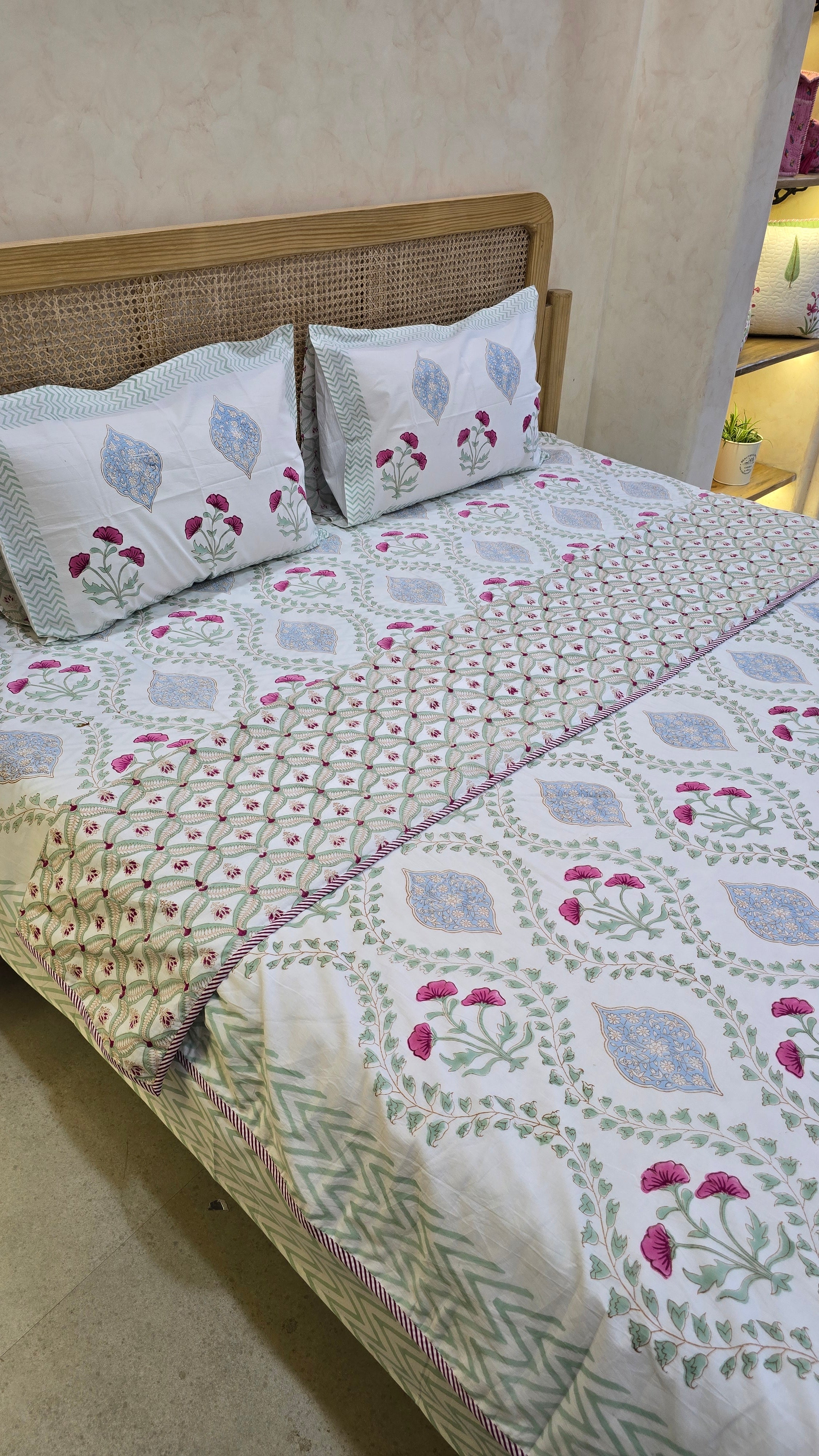 ANJANA HANDBLOCK PRINTED DOHAR BEDDING SET