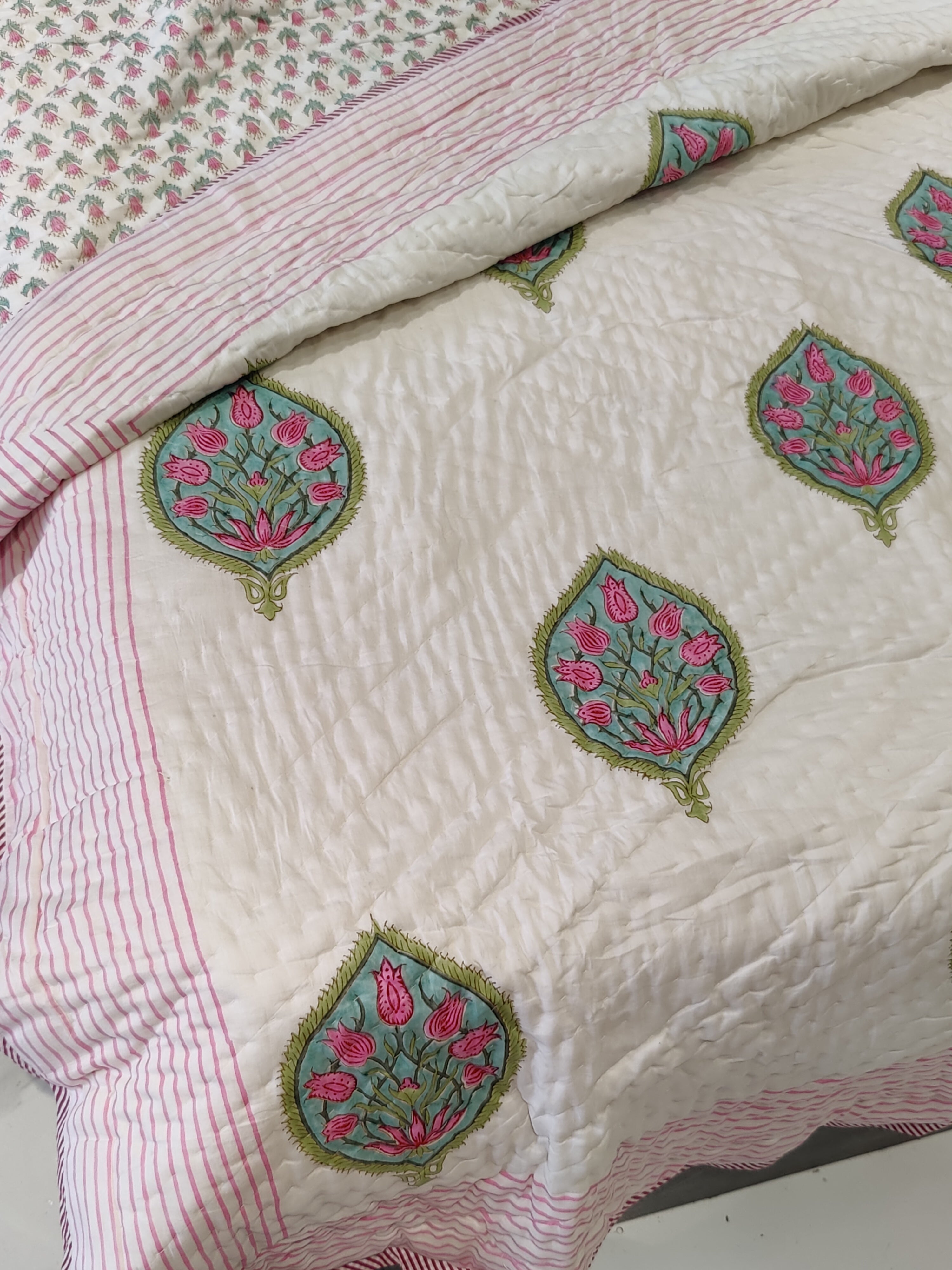 OLIVE HAND BLOCK PRINTED REVERSIBLE MULMUL QUILT