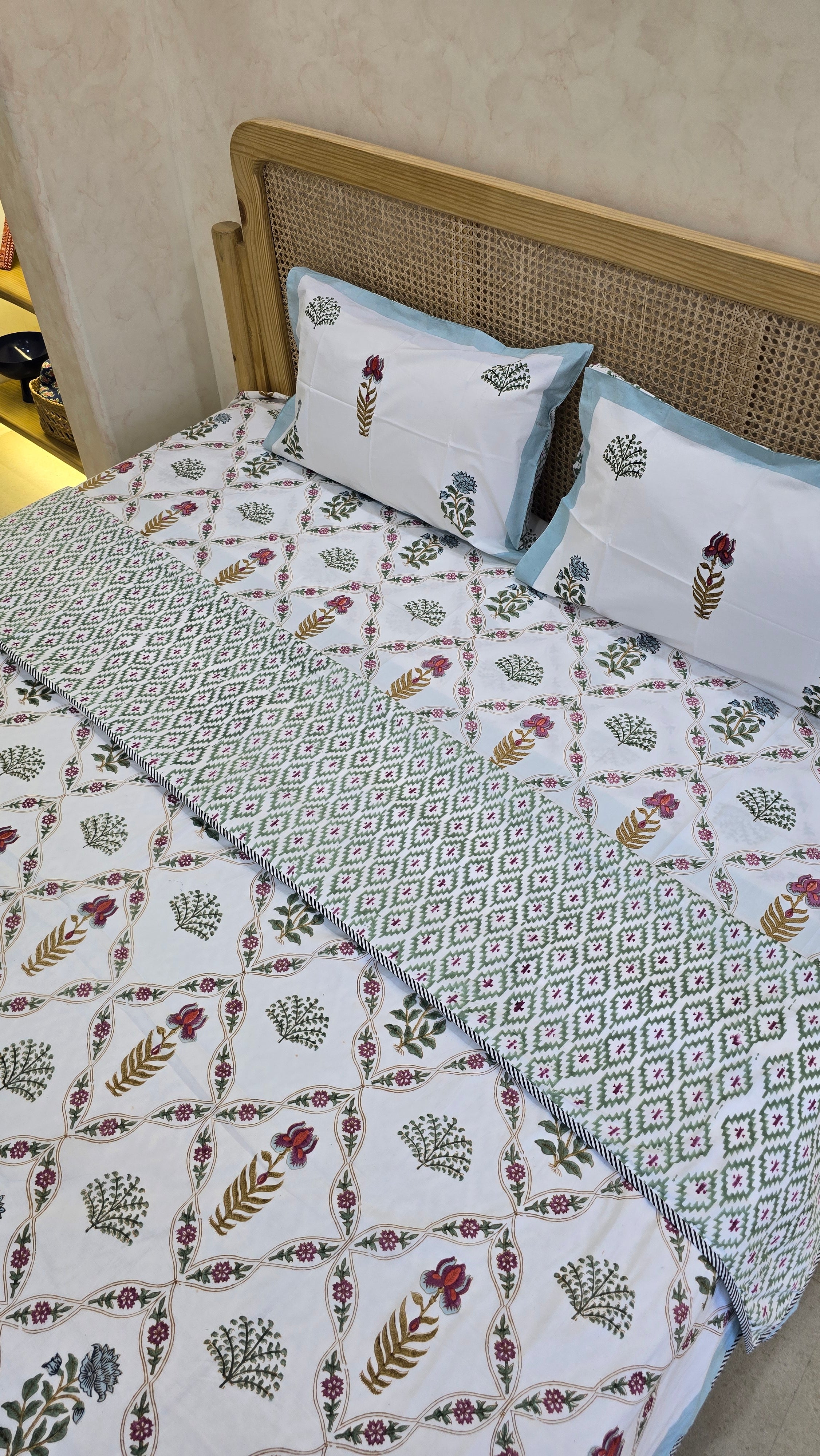 VILASA HANDBLOCK PRINTED DOHAR BEDDING SET