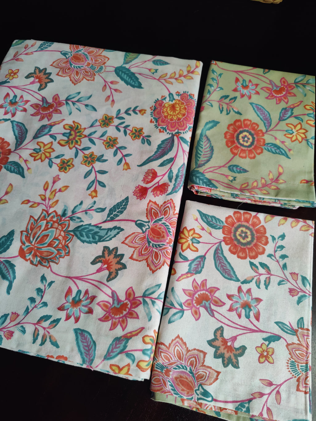 SHALIMAR FLORAL BEDSHEET WITH TWO PILLOW CASES