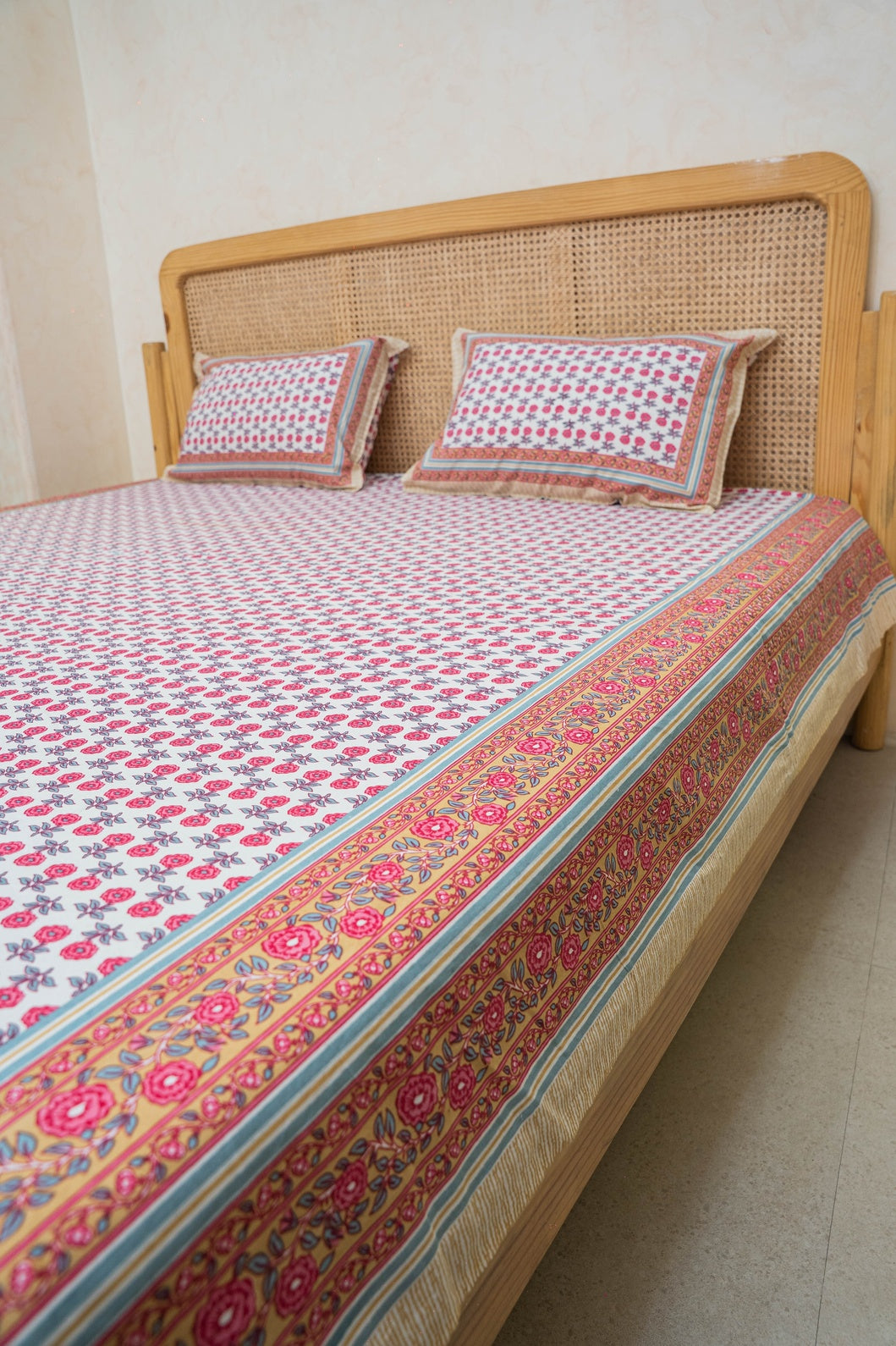 PURE COTTON BEDSHEET WITH TWO PILLOW CASES