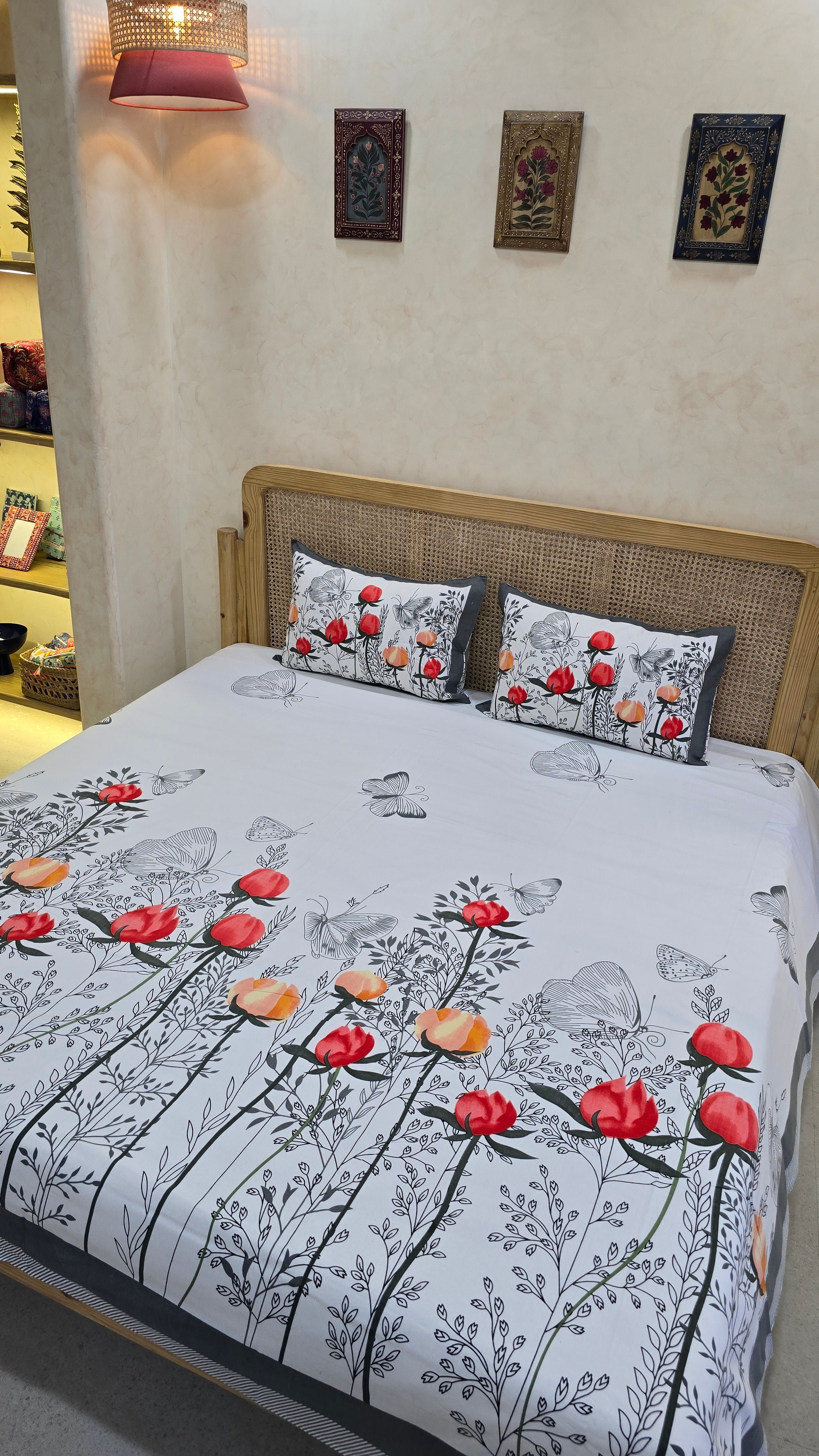 RED ROSE BASIL BEDSHEET WITH TWO REVERSIBLE PILLOW COVERS