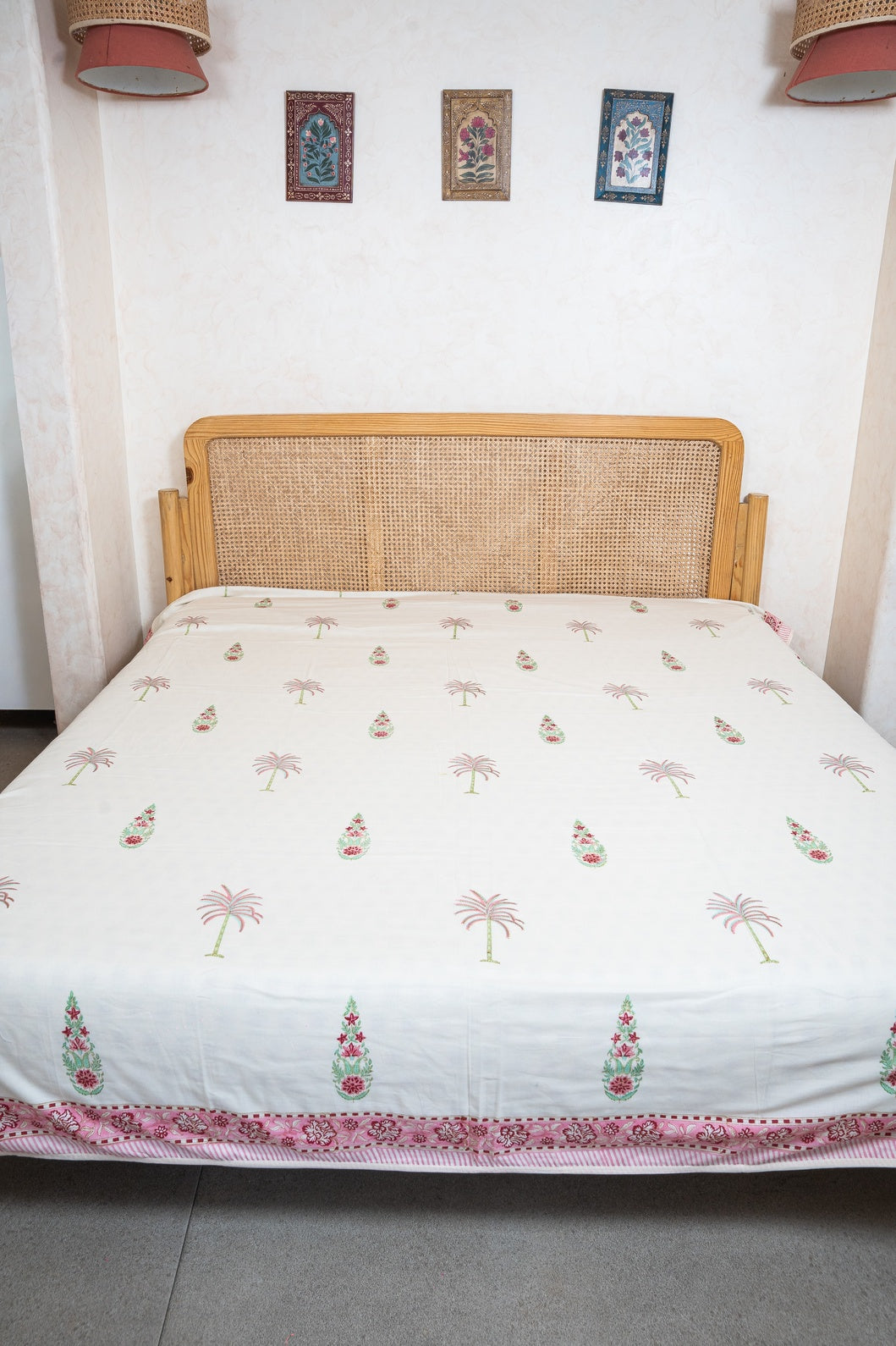 DOUBLE BED HANDBLOCK PRINTED REVERSIBLE MULMUL DOHAR