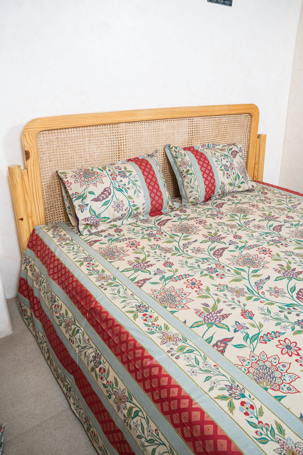 SHALIMAR GOLD BEDSHEET WITH TWO REVERSIBLE PILLOW COVERS