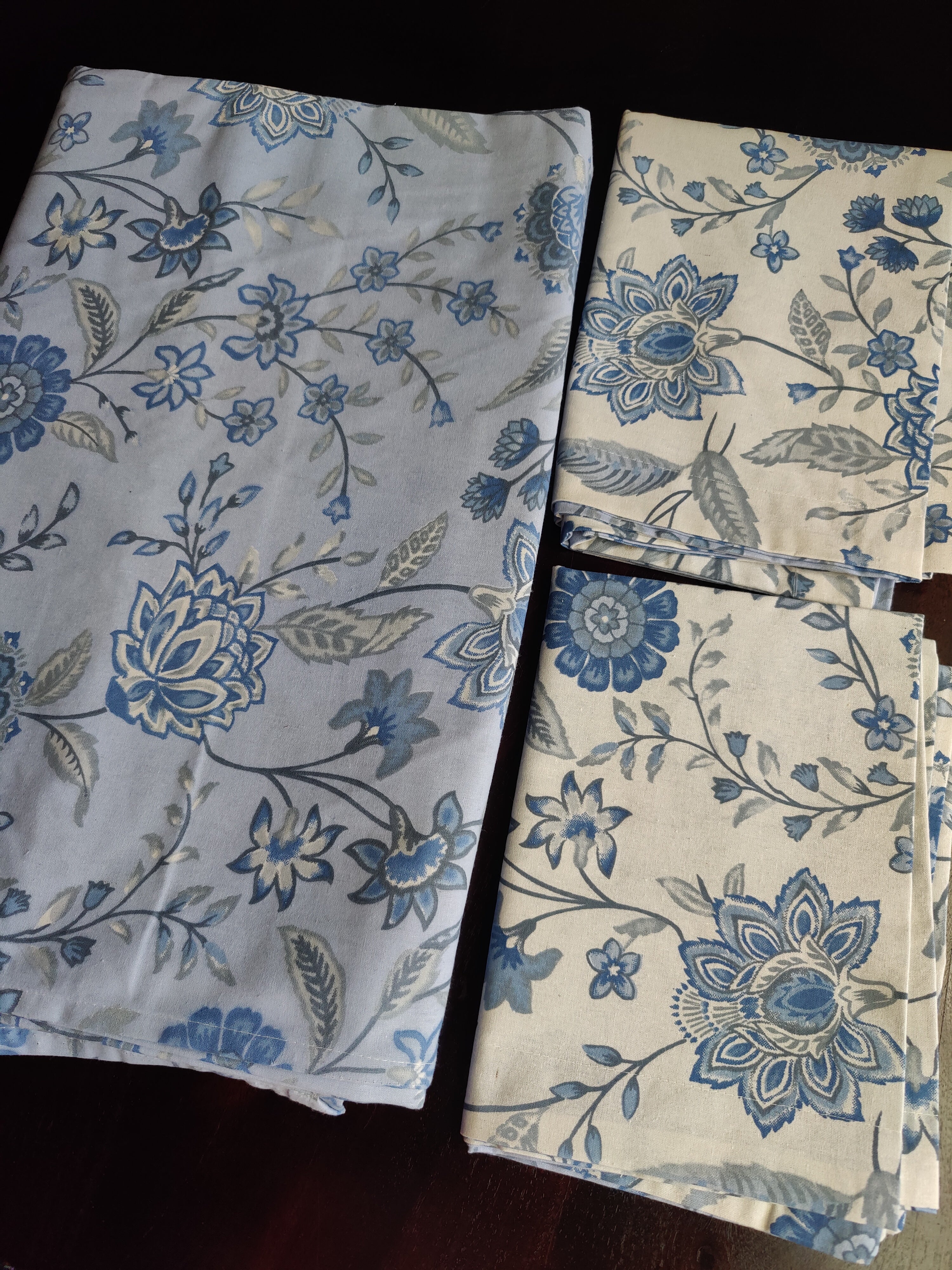 SHALIMAR FLORAL BEDSHEET WITH TWO PILLOW CASES