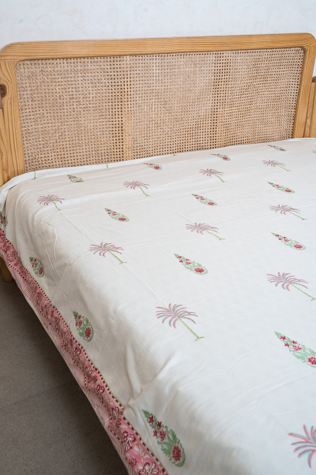 DOUBLE BED HANDBLOCK PRINTED REVERSIBLE MULMUL DOHAR