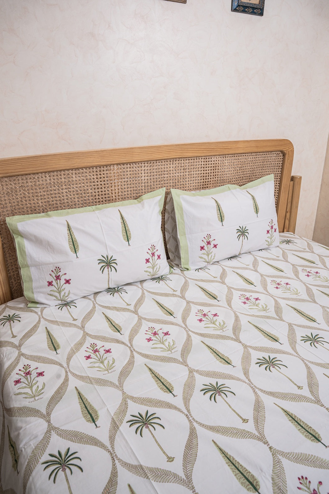 BLUSHING PALM HANDBLOCK PRINTED BEDSHEET WITH TWO REVERSIBLE PILLOW COVERS