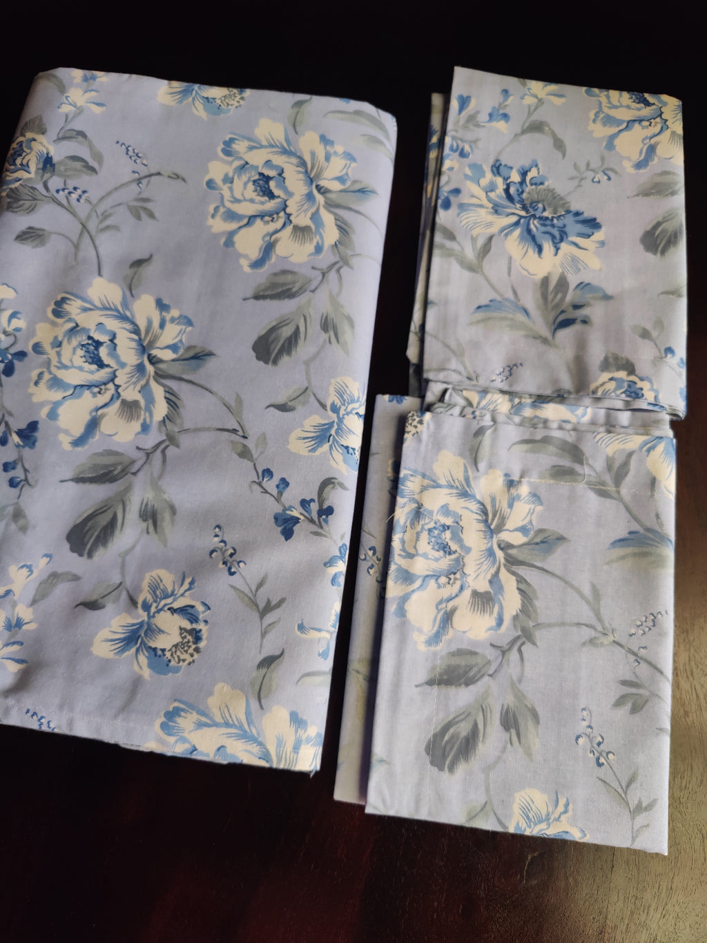 SHALIMAR FLORAL BEDSHEET WITH TWO PILLOW CASES