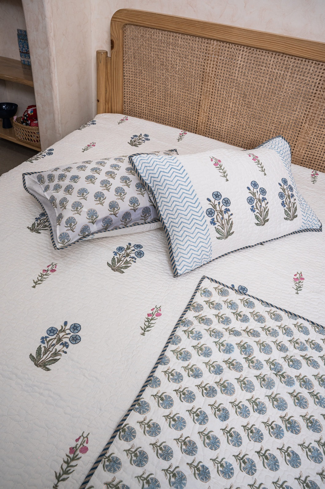 HANDBLOCK PRINTED REVERSIBLE QUILTED BEDCOVER 90*108