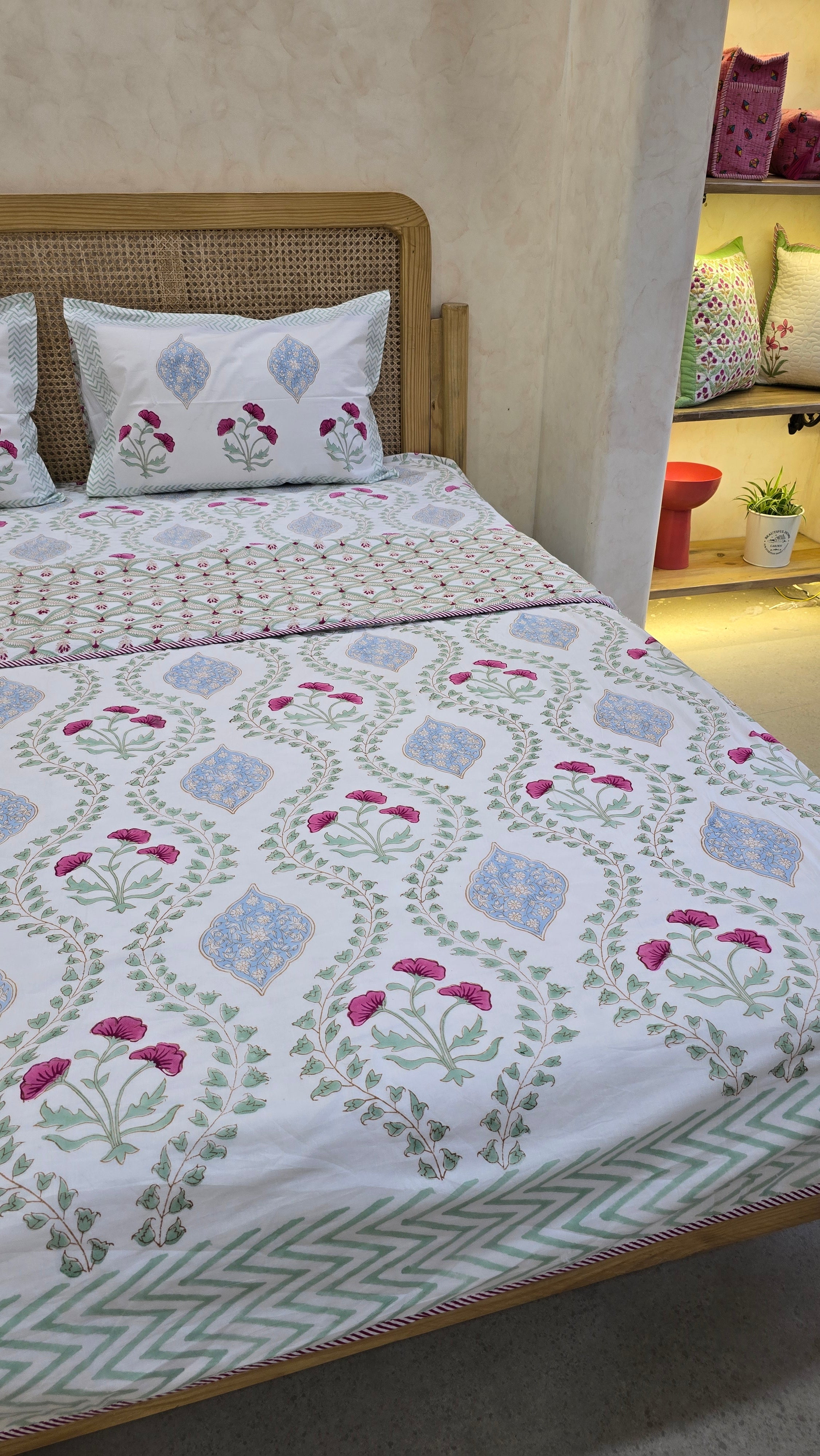 ANJANA HANDBLOCK PRINTED DOHAR BEDDING SET