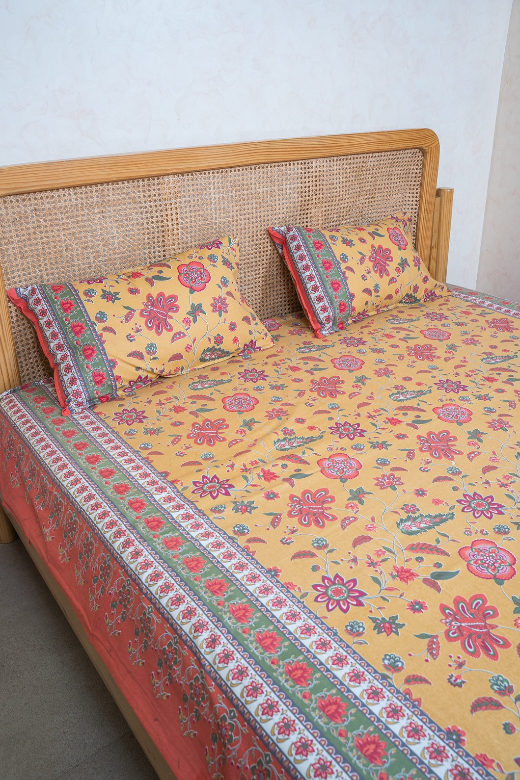 SHALIMAR BEDSHEET WITH TWO REVERSIBLE PILLOW COVERS