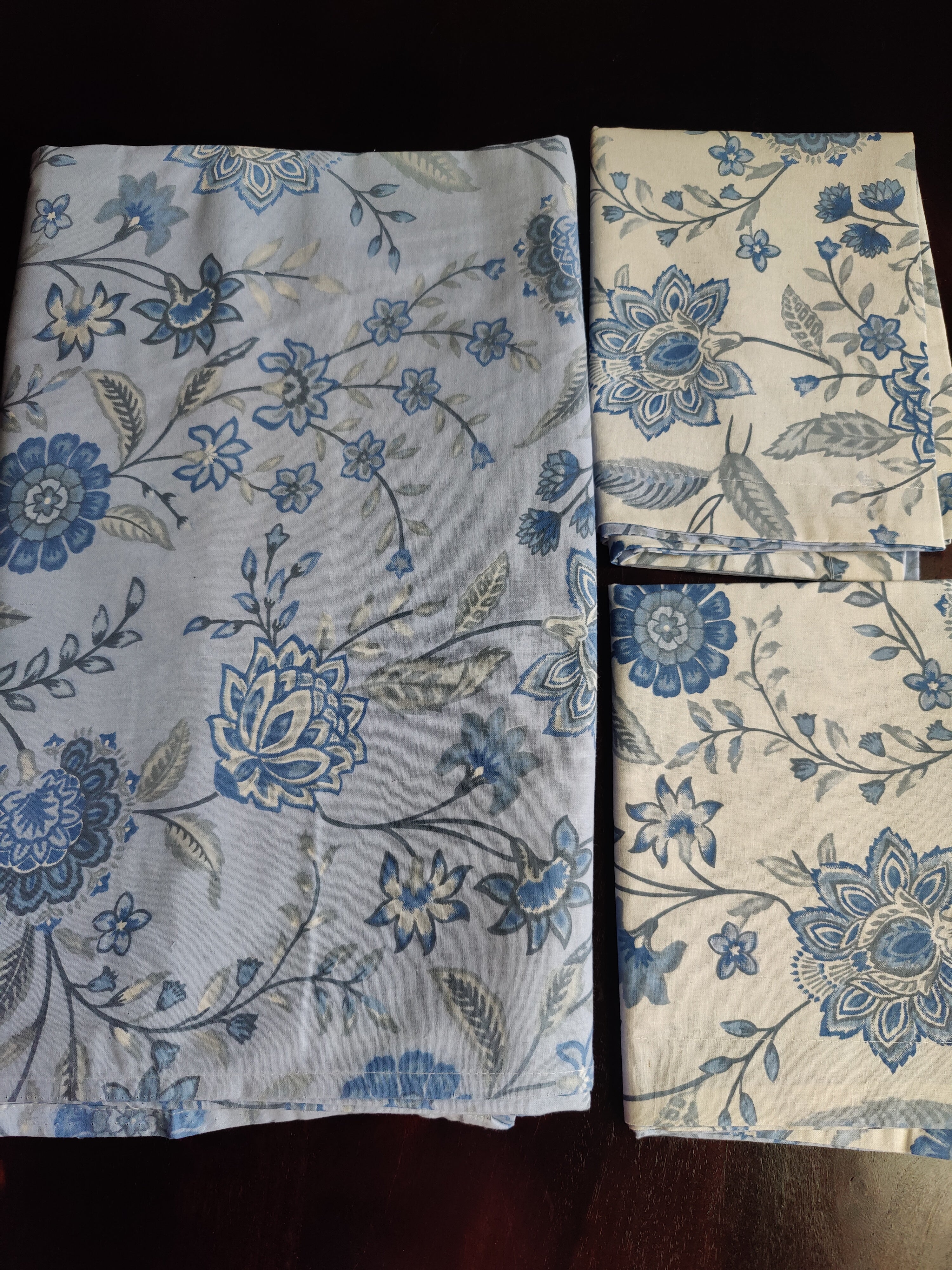 SHALIMAR FLORAL BEDSHEET WITH TWO PILLOW CASES
