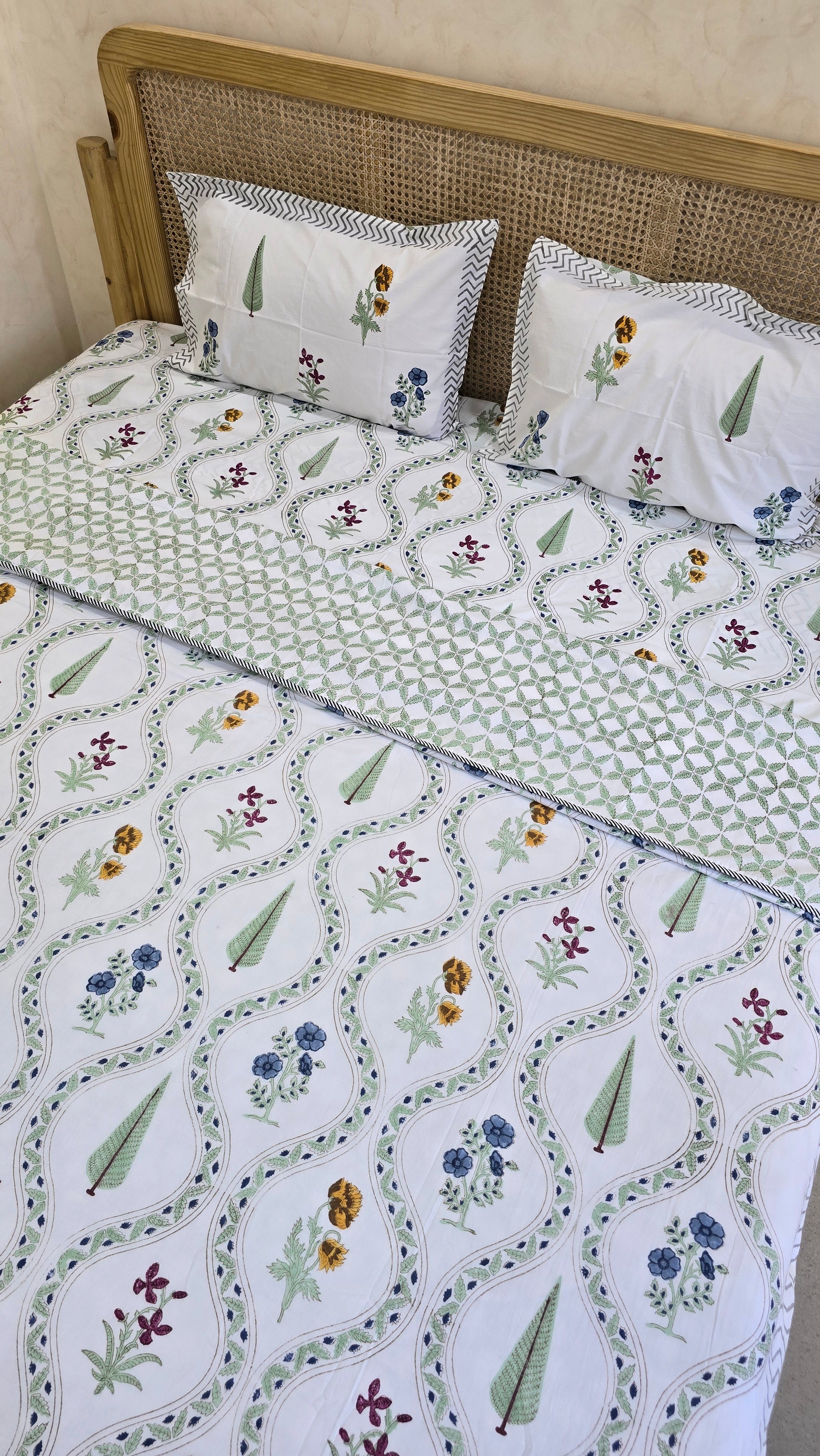 MALIKA HANDBLOCK PRINTED DOHAR BEDDING SET