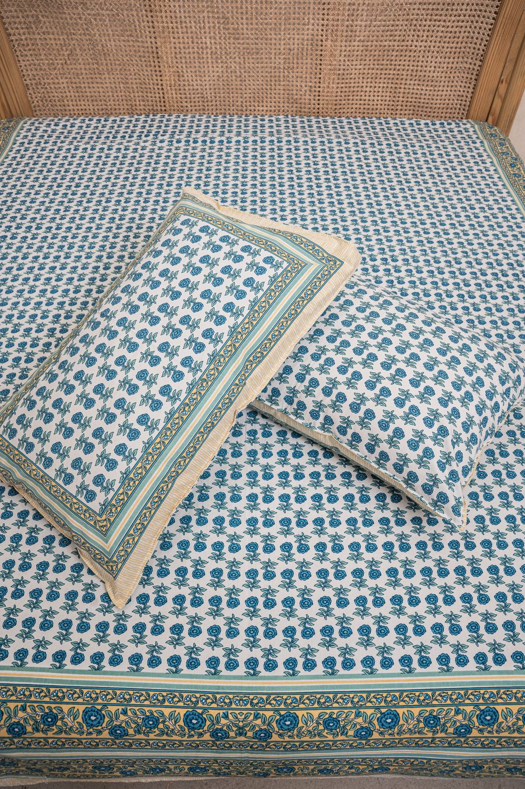 PURE COTTON BEDSHEET WITH TWO PILLOW CASES