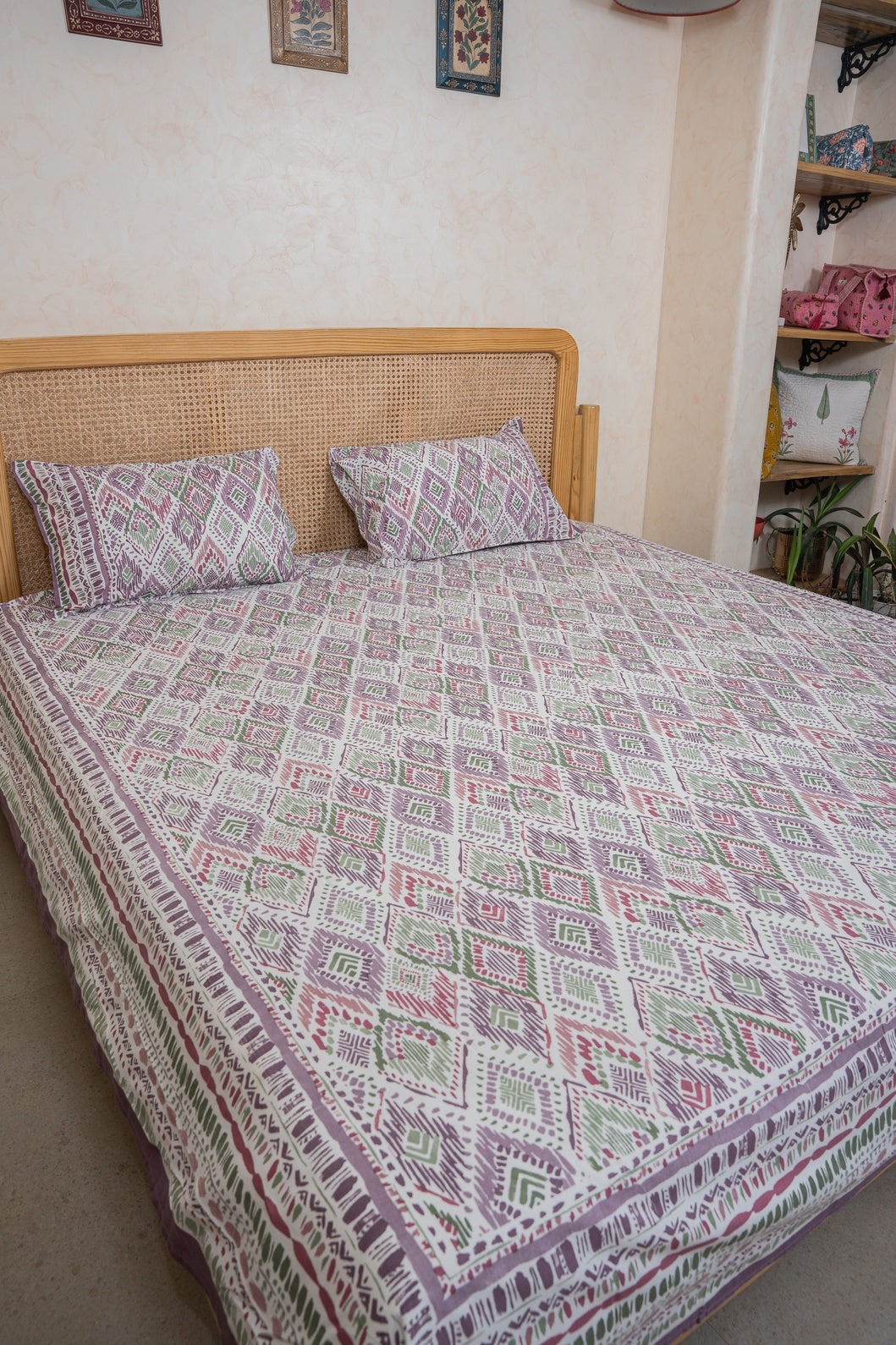 SHALIMAR BEDSHEET WITH TWO REVERSIBLE PILLOW COVERS