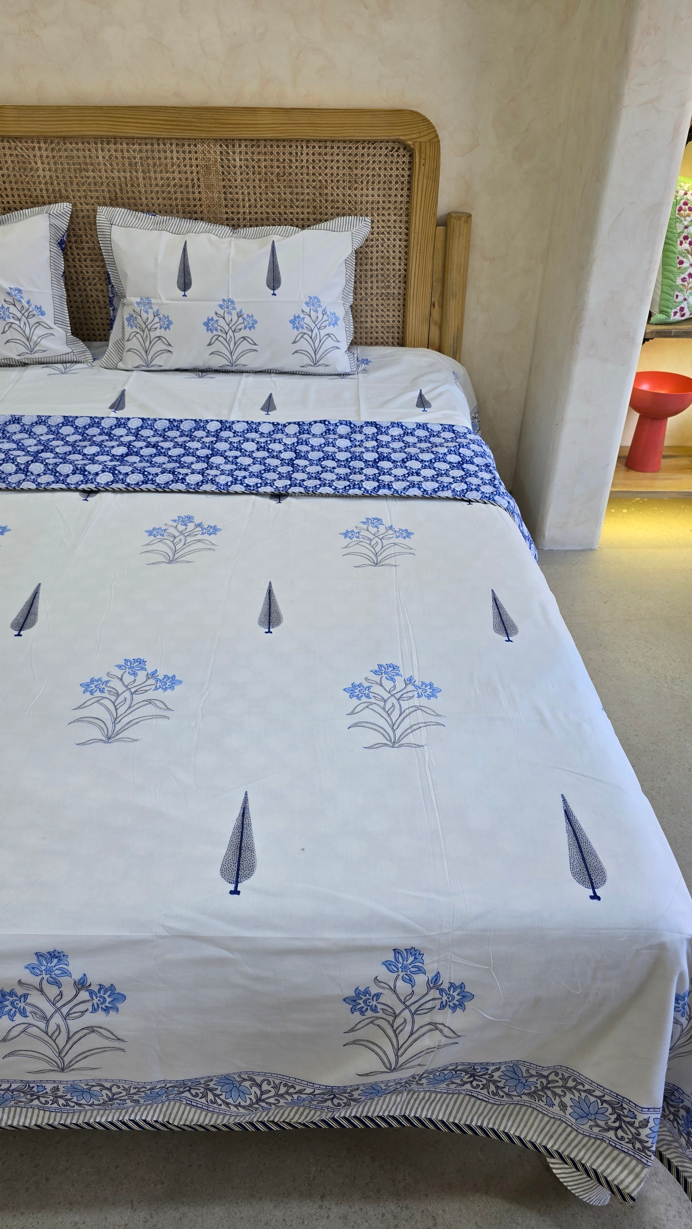 UDHAY HANDBLOCK PRINTED DOHAR BEDDING SET