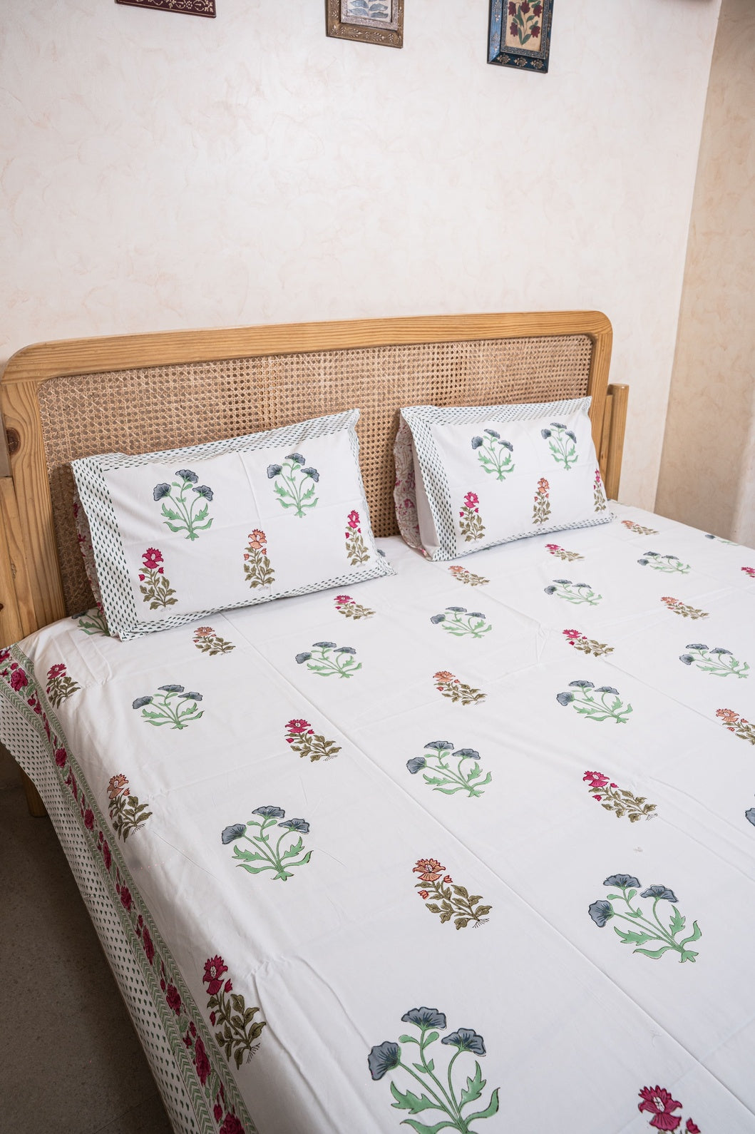 NIHARIKA HAND BLOCK PRINTED BEDSHEET WITH TWO REVERSIBLE PILLOW COVERS