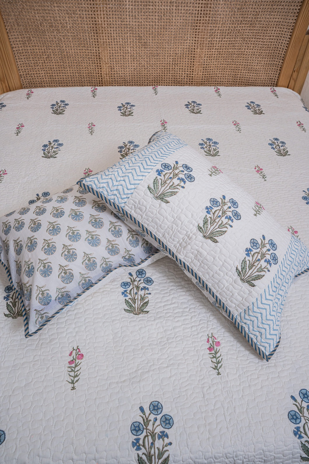 HANDBLOCK PRINTED REVERSIBLE QUILTED BEDCOVER 90*108