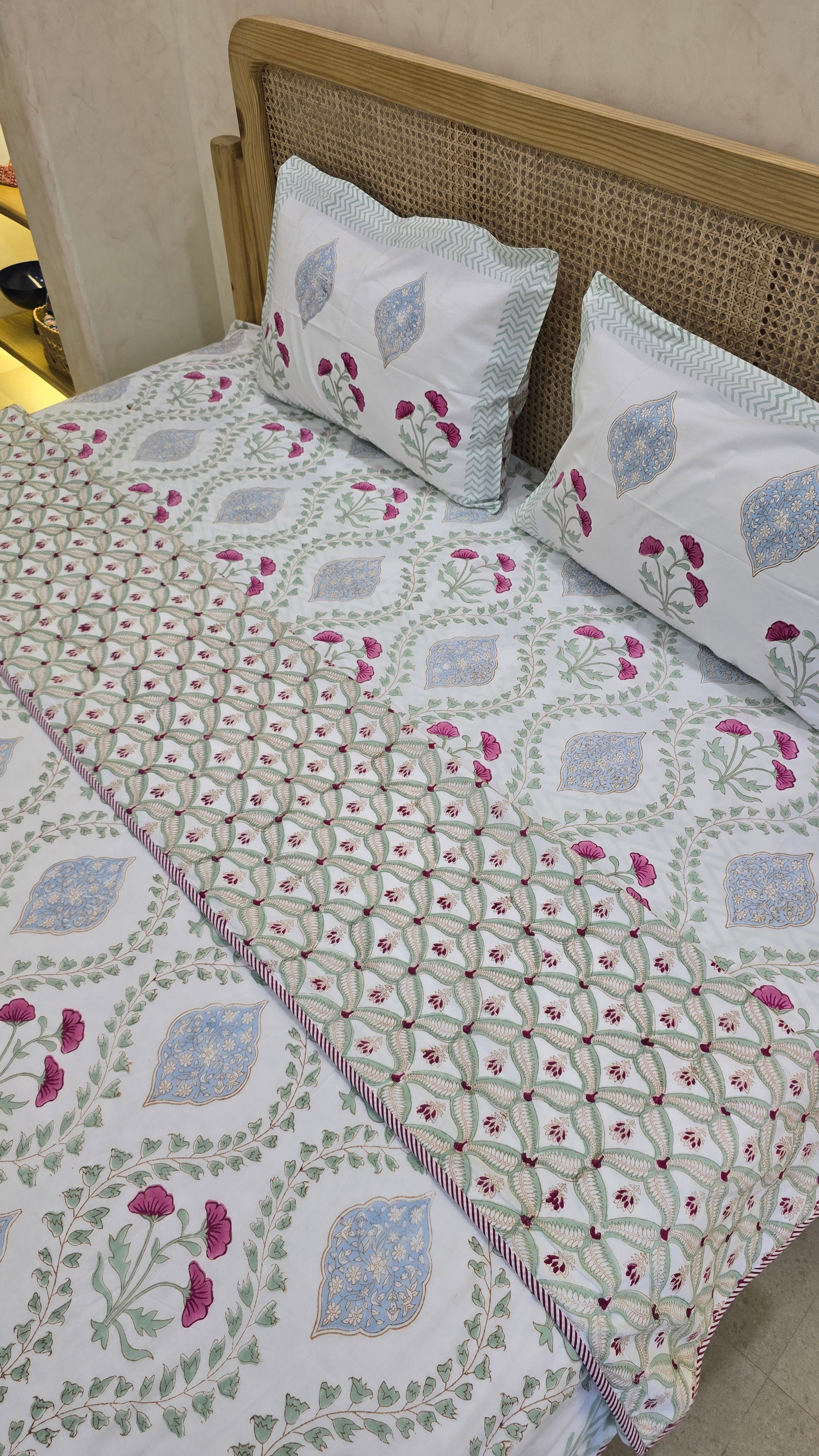 ANJANA HANDBLOCK PRINTED DOHAR BEDDING SET