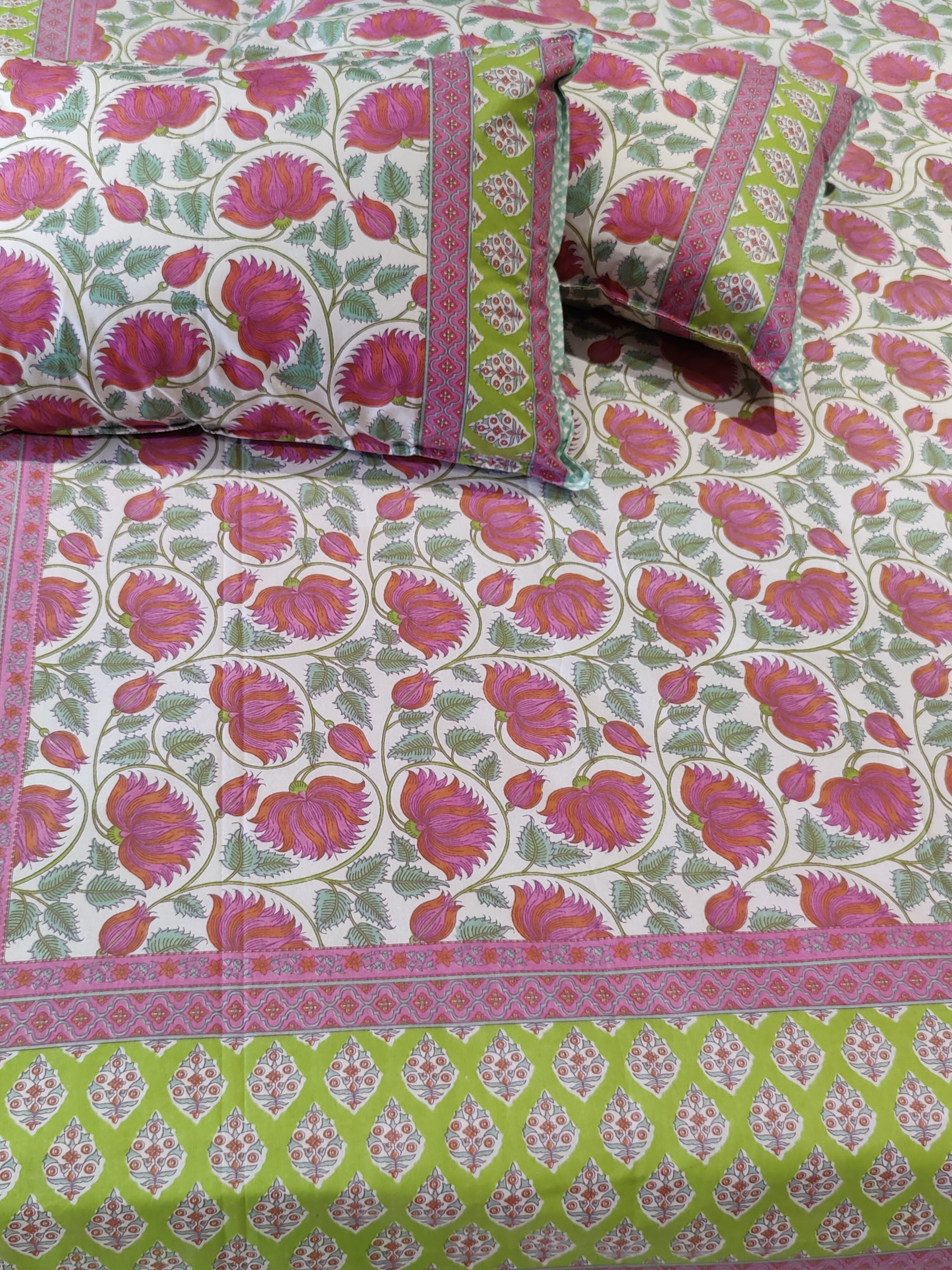 SHALIMAR FLORAL PRINT BEDSHEET COLLECTION