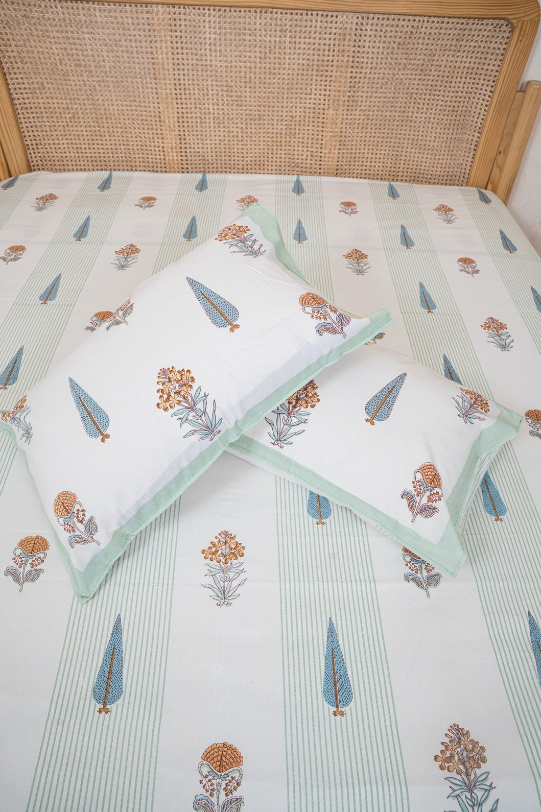 PURE COTTON BEDSHEET WITH TWO PILLOW CASES