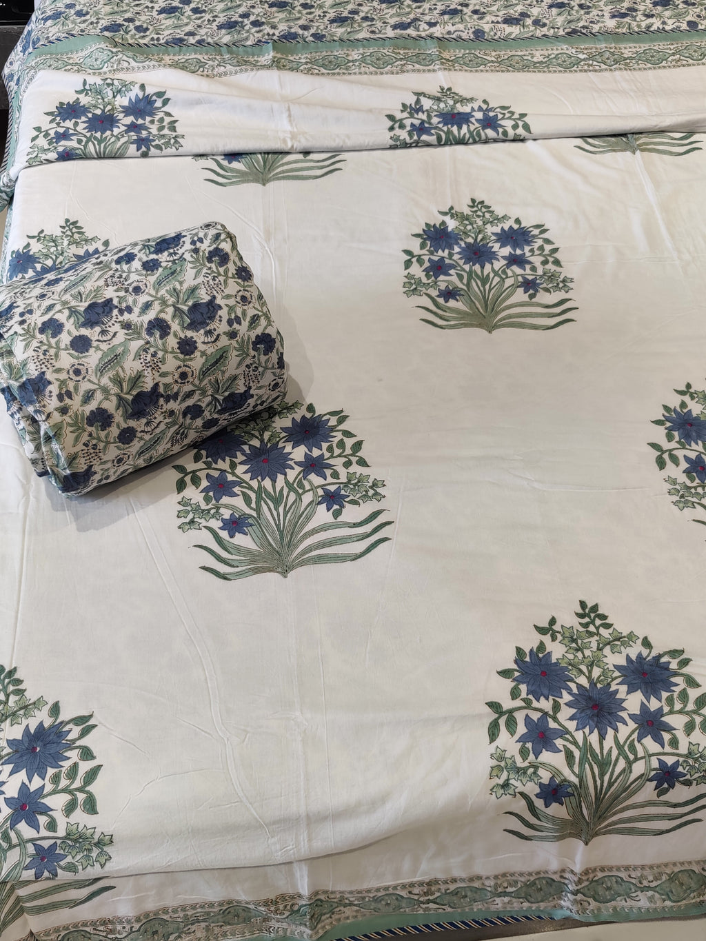 NYSHA HANDBLOCK PRINTED REVERSIBLE MULMUL DOHAR