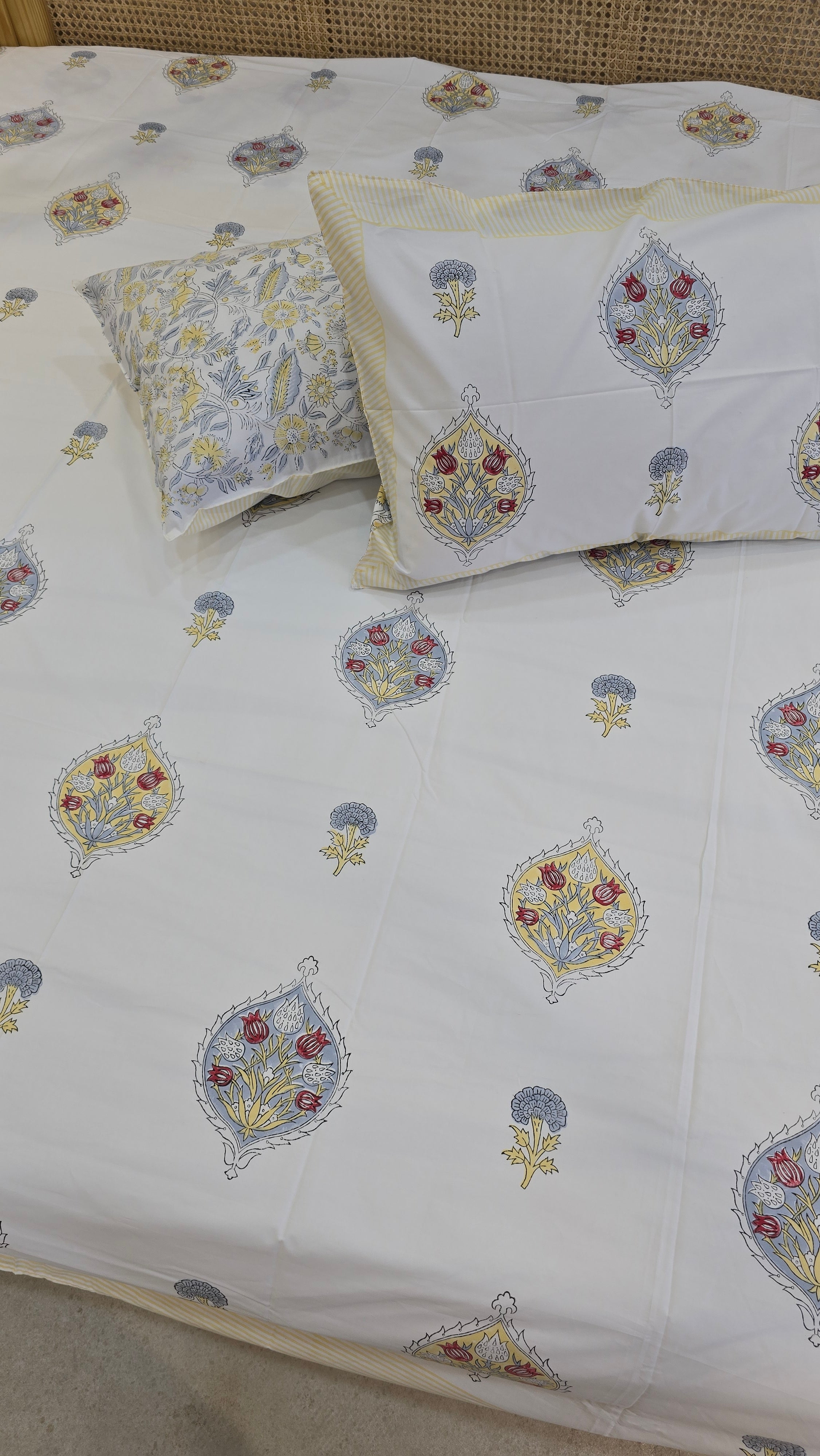 PILA HAND BLOCK PRINTED BEDSHEET WITH TWO REVERSIBLE PILLOW COVERS