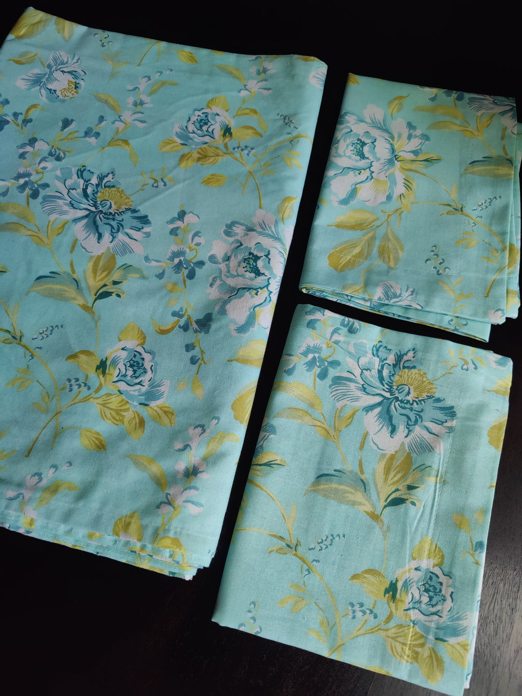 SHALIMAR FLORAL BEDSHEET WITH TWO PILLOW CASES