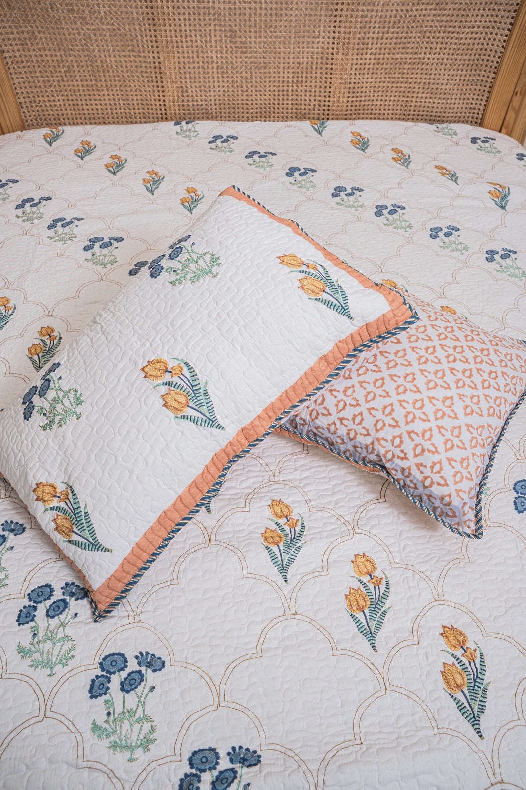 HANDBLOCK PRINTED REVERSIBLE QUILTED BEDCOVER 108*108