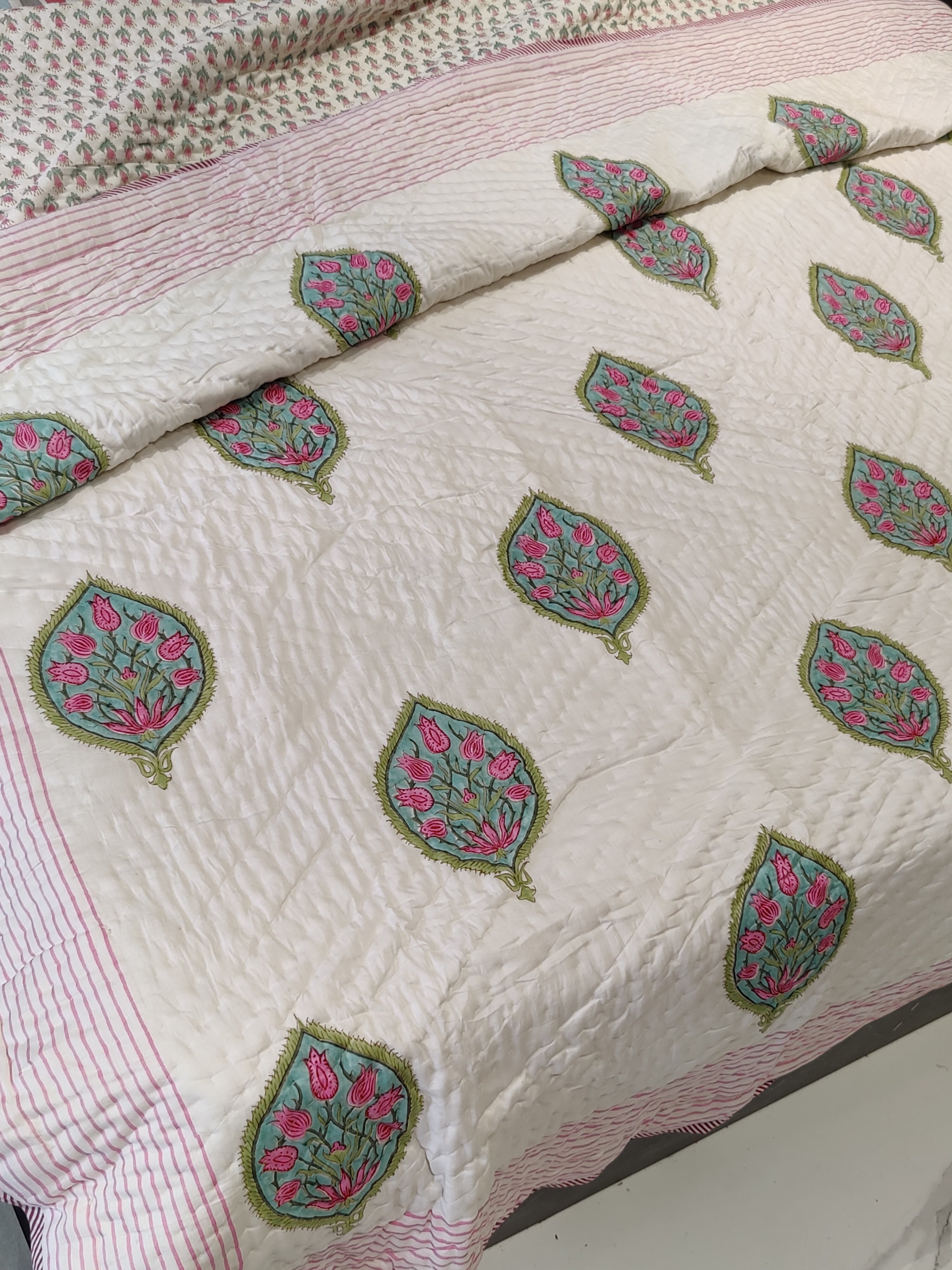OLIVE HAND BLOCK PRINTED REVERSIBLE MULMUL QUILT