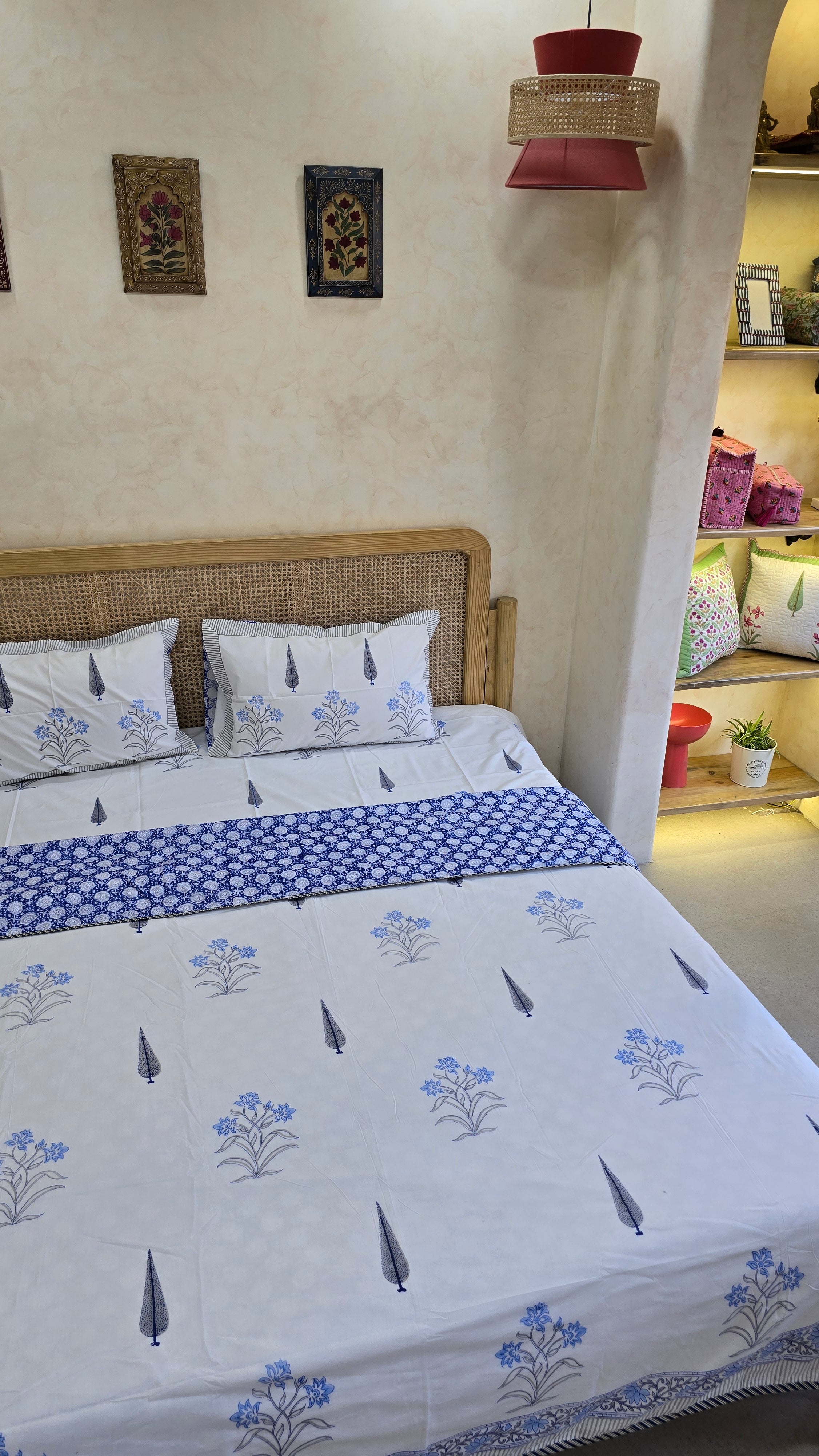 UDHAY HANDBLOCK PRINTED DOHAR BEDDING SET