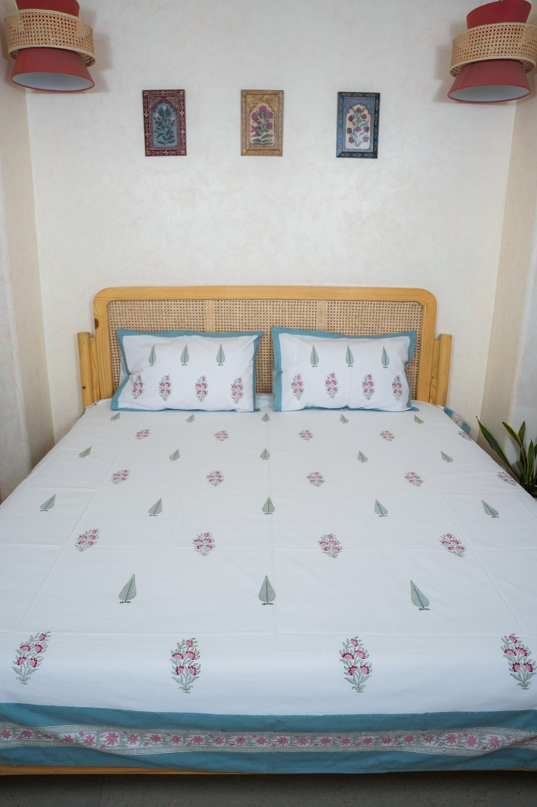 OLIVER HAND BLOCK PRINTED BEDSHEET WITH TWO REVERSIBLE PILLOW COVERS