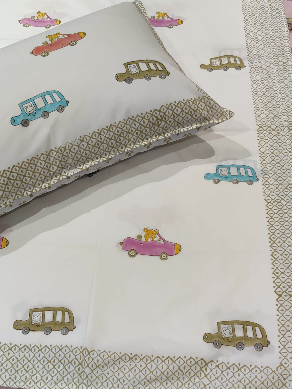 TOY CAR HAND BLOCK PRINTED BEDSHEET WITH REVERSIBLE PILLOW COVER