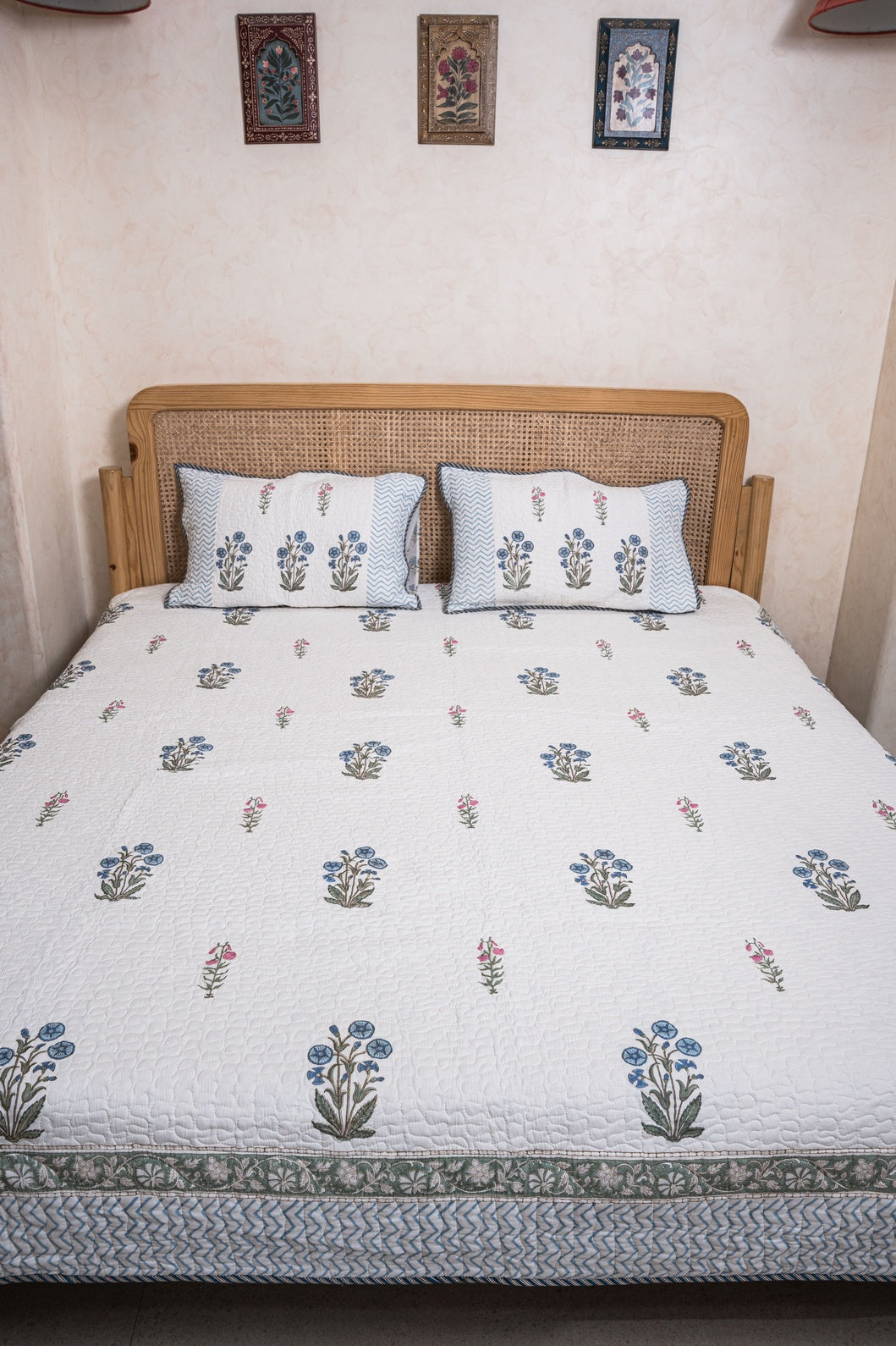 HANDBLOCK PRINTED REVERSIBLE QUILTED BEDCOVER 90*108