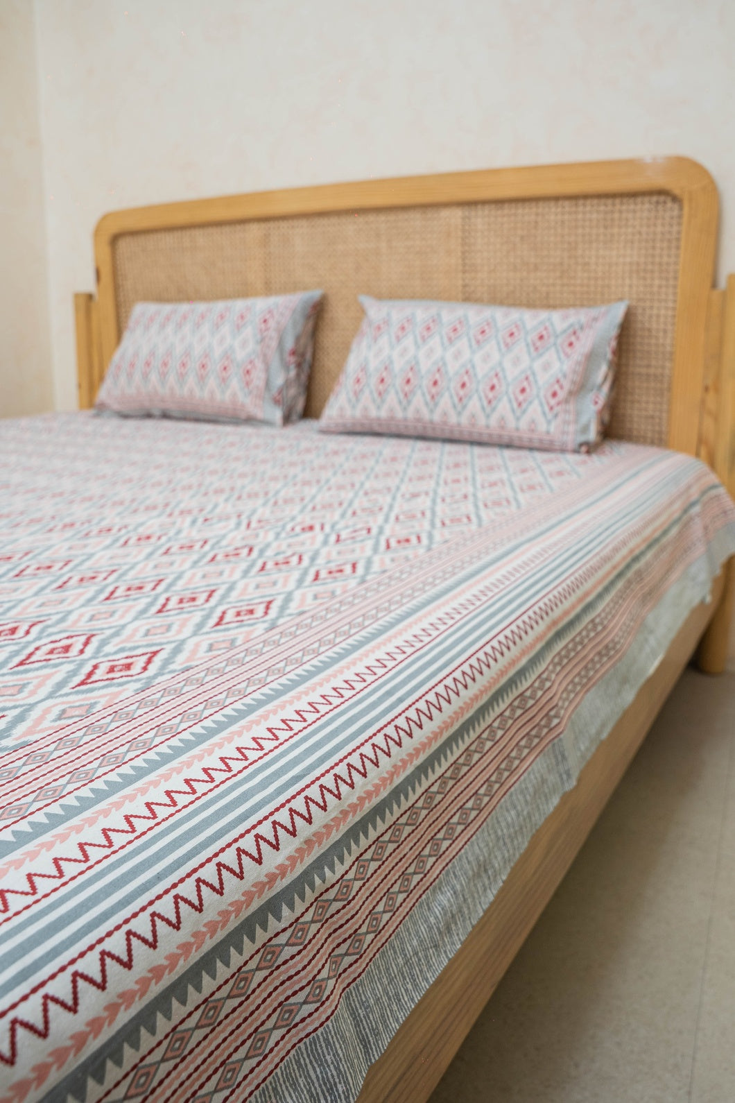 PURE COTTON BEDSHEET WITH TWO PILLOW CASES