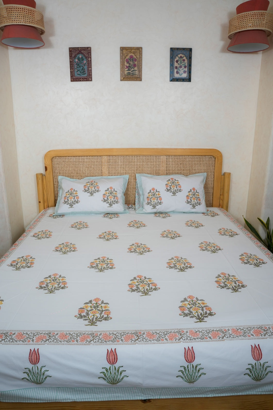 RATI HAND BLOCK PRINTED BEDSHEET WITH TWO REVERSIBLE PILLOW COVERS