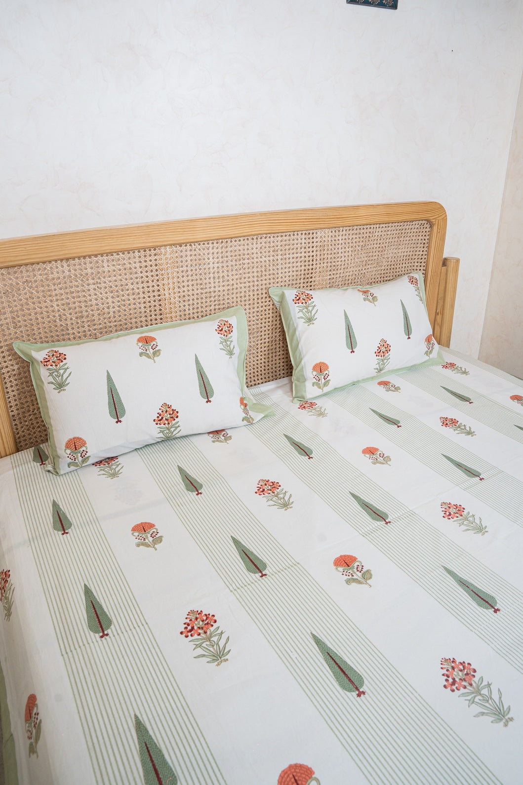 PURE COTTON BEDSHEET WITH TWO PILLOW CASES