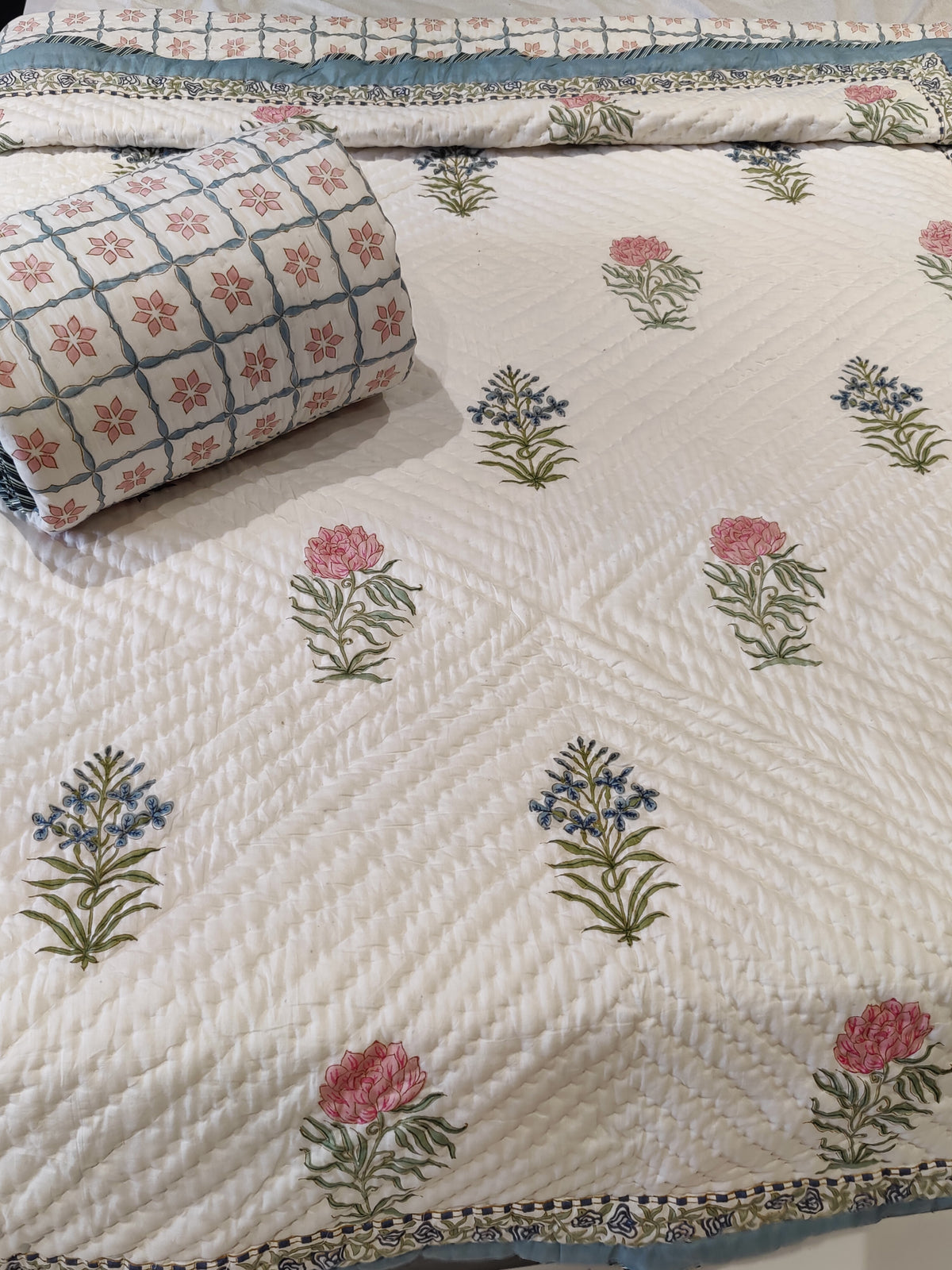 HANDBLOCK PRINTED SINGLE QUILT