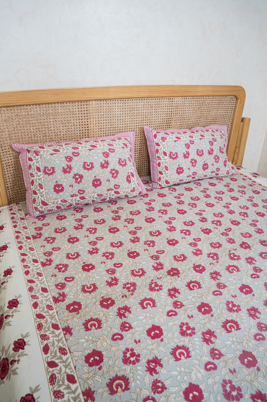 PURE COTTON BEDSHEET WITH TWO PILLOW CASES