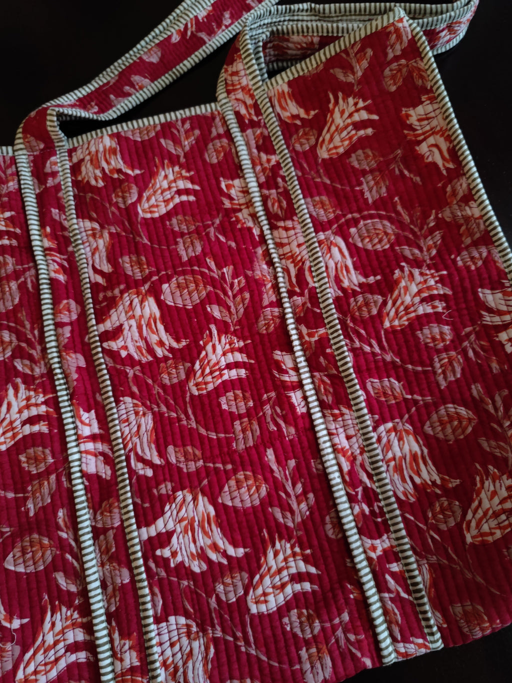 HAND BLOCK PRINTED TOTE BAG WITH ZIP