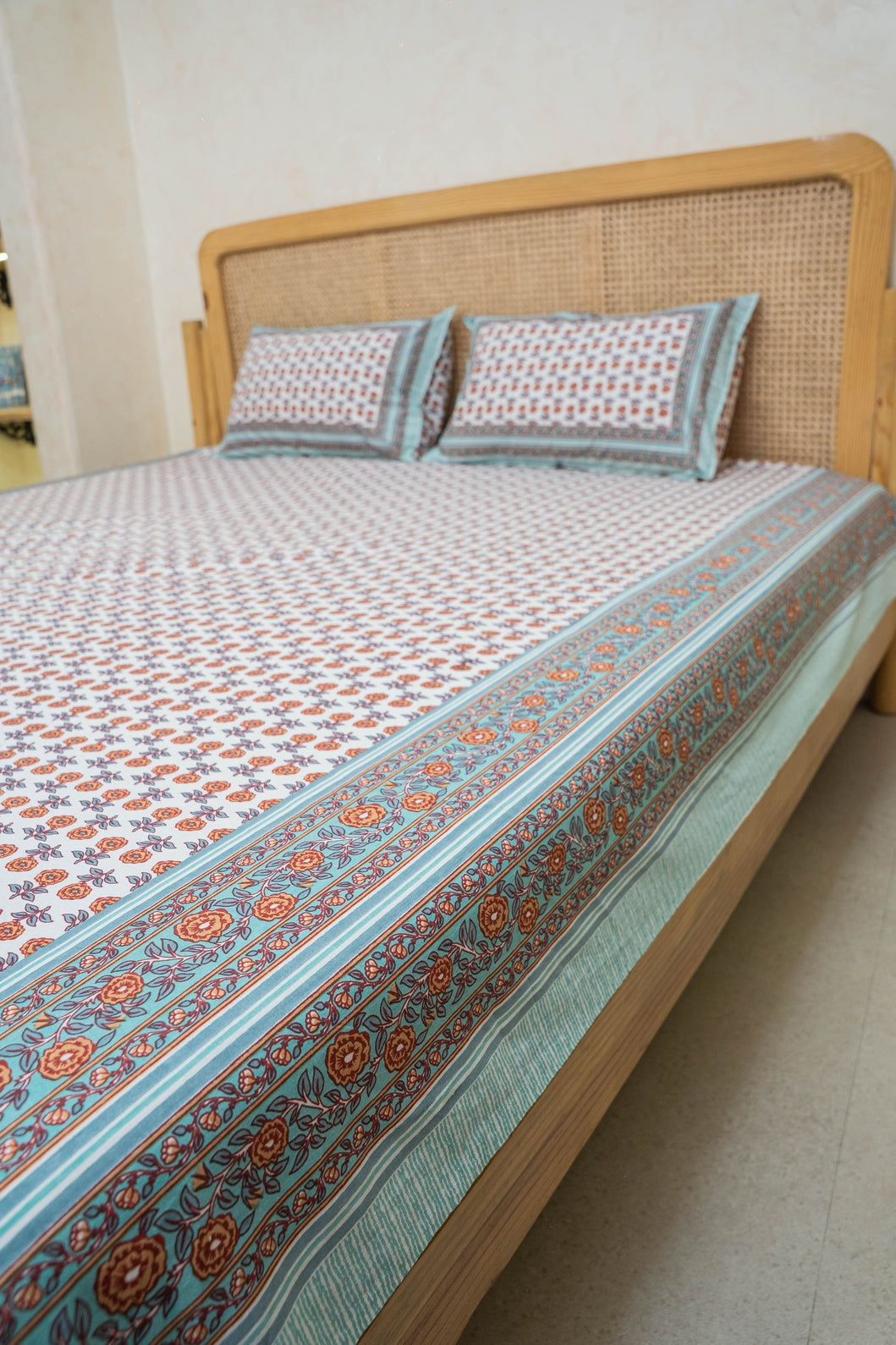 PURE COTTON BEDSHEET WITH TWO PILLOW CASES