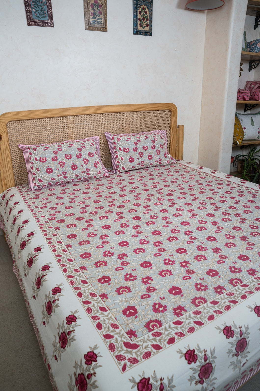 PURE COTTON BEDSHEET WITH TWO PILLOW CASES