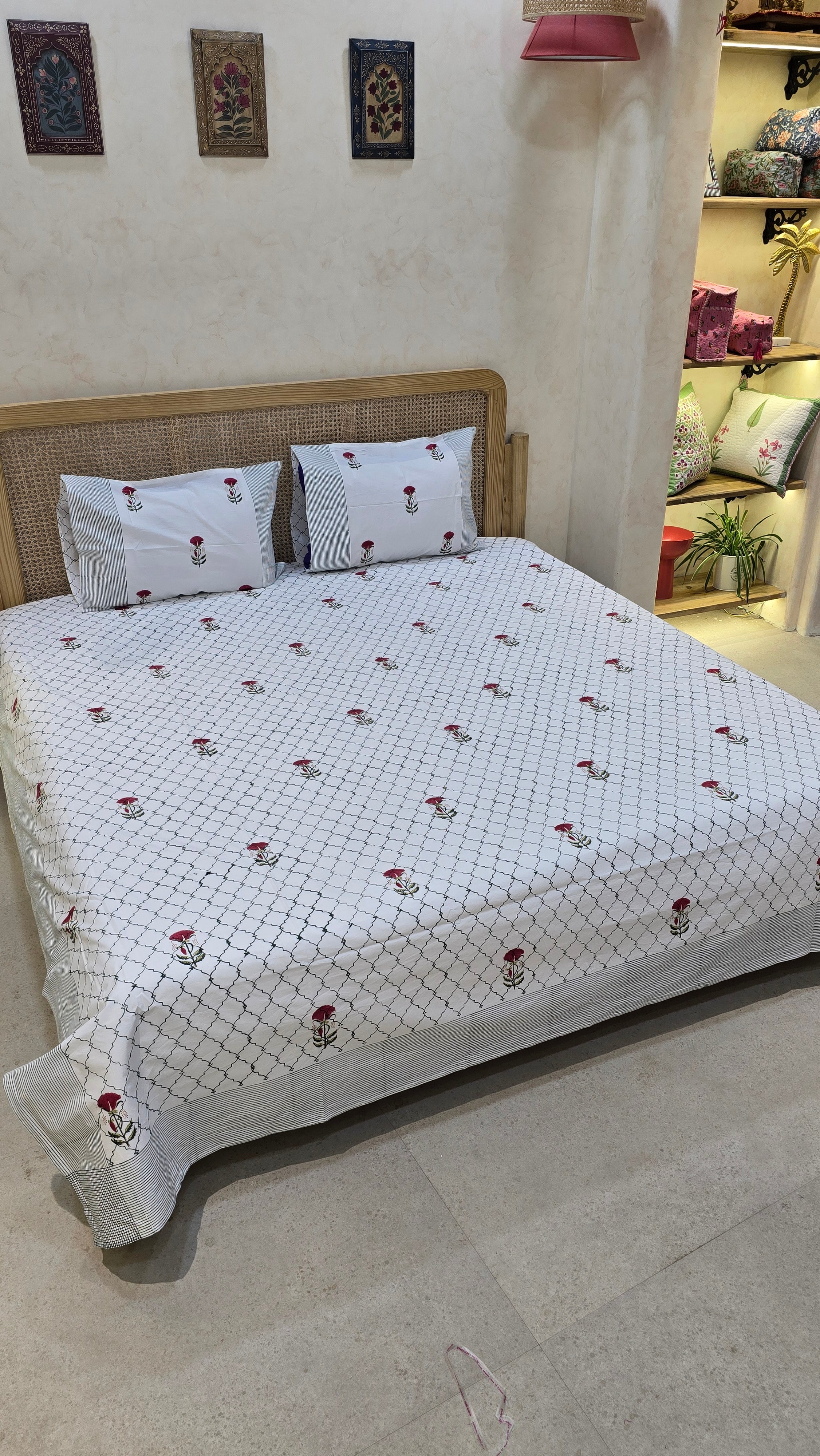 KESHAV HAND BLOCK PRINTED BEDSHEET WITH TWO REVERSIBLE PILLOW COVERS