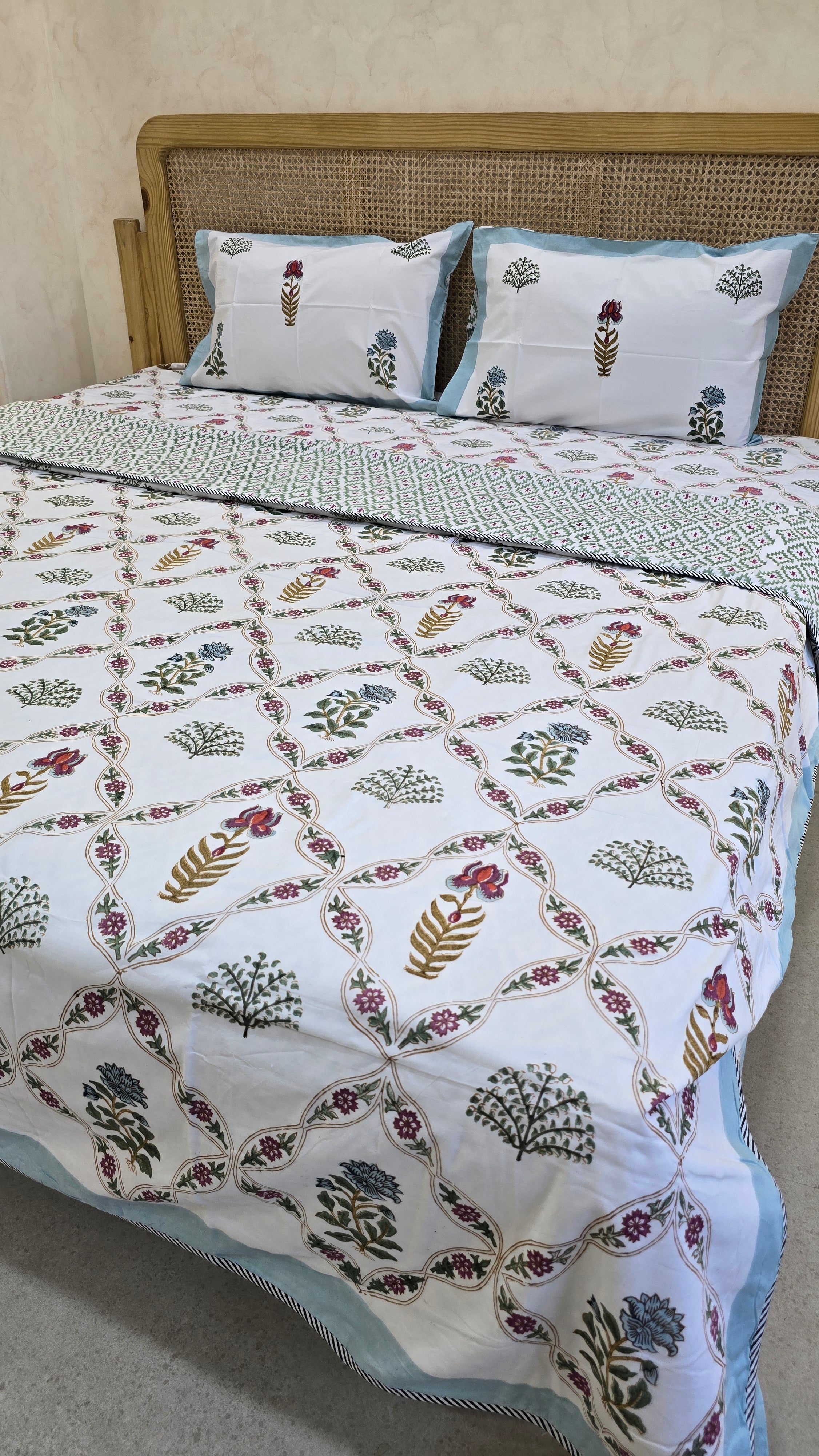 VILASA HANDBLOCK PRINTED DOHAR BEDDING SET