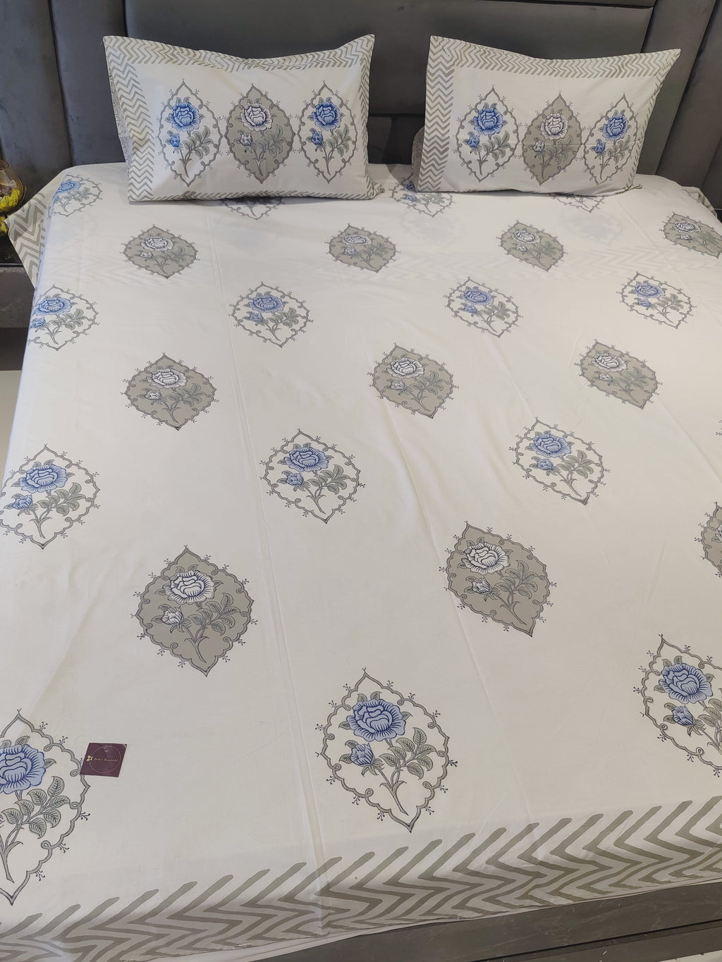 ROSEATTE HAND BLOCK PRINTED BEDSHEET WITH TWO REVERSIBLE PILLOW COVERS