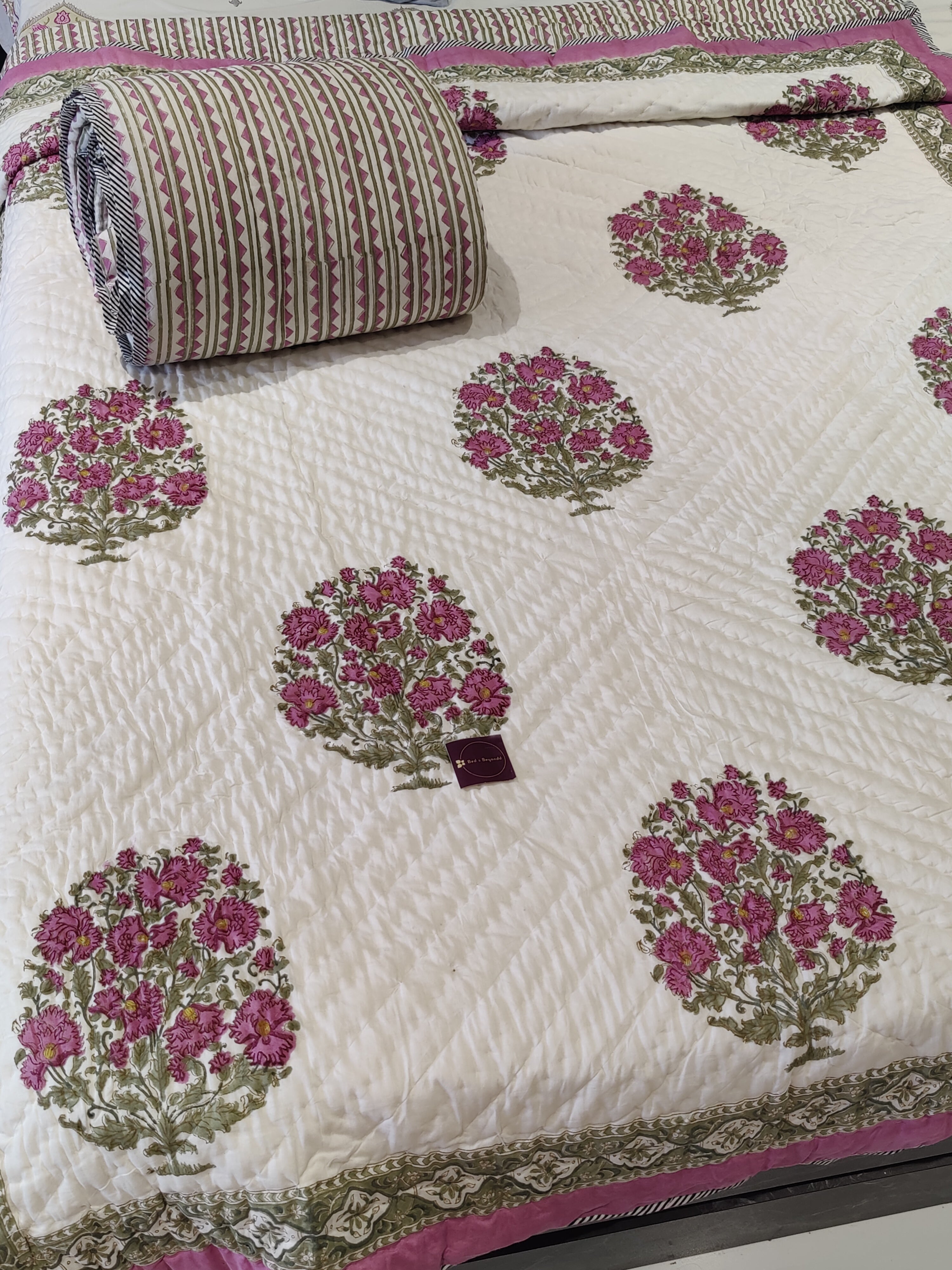 ZURI HANDBLOCK PRINTED REVERSIBLE MULMUL QUILT